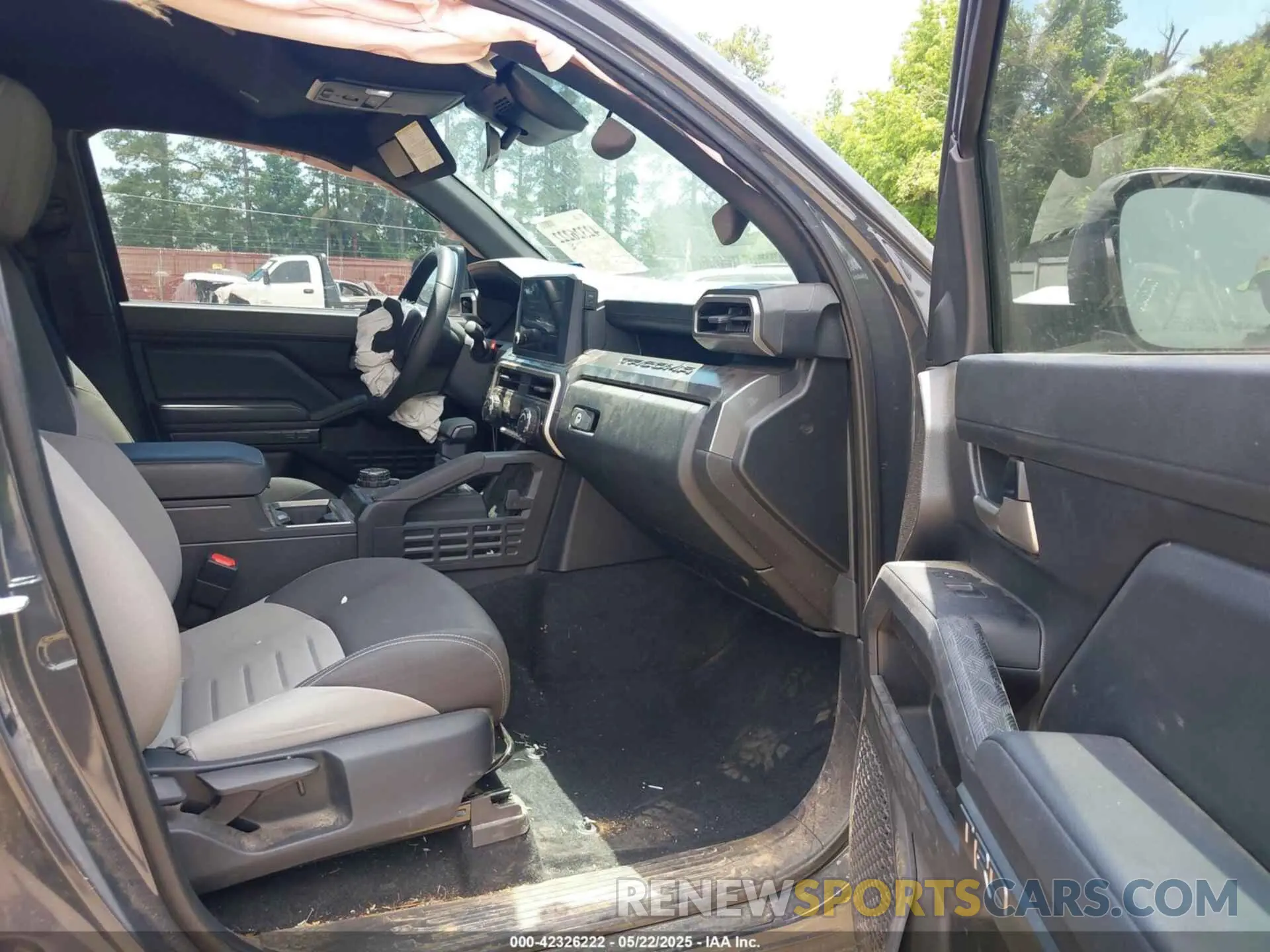5 Photograph of a damaged car 3TYLB5JN4RT030843 TOYOTA TACOMA 2024