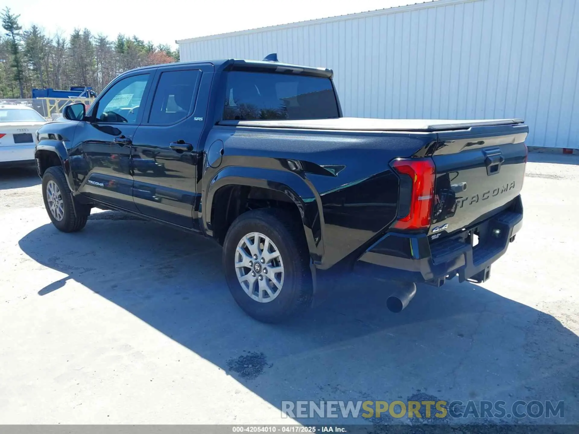 3 Фотография поврежденного автомобиля 3TYLB5JN6RT020900 TOYOTA TACOMA 2024