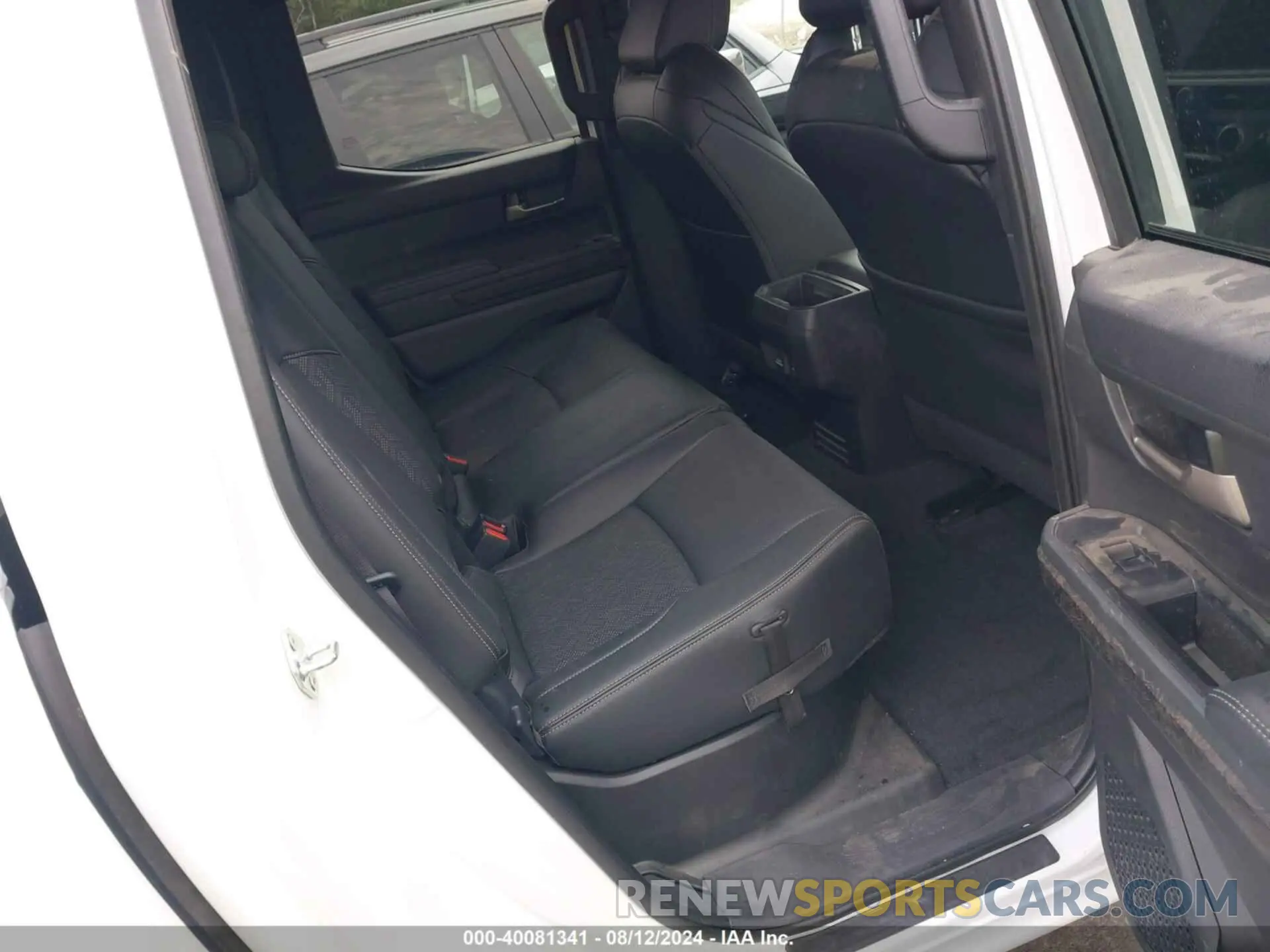8 Photograph of a damaged car 3TYLB5JN7RT009940 TOYOTA TACOMA 2024