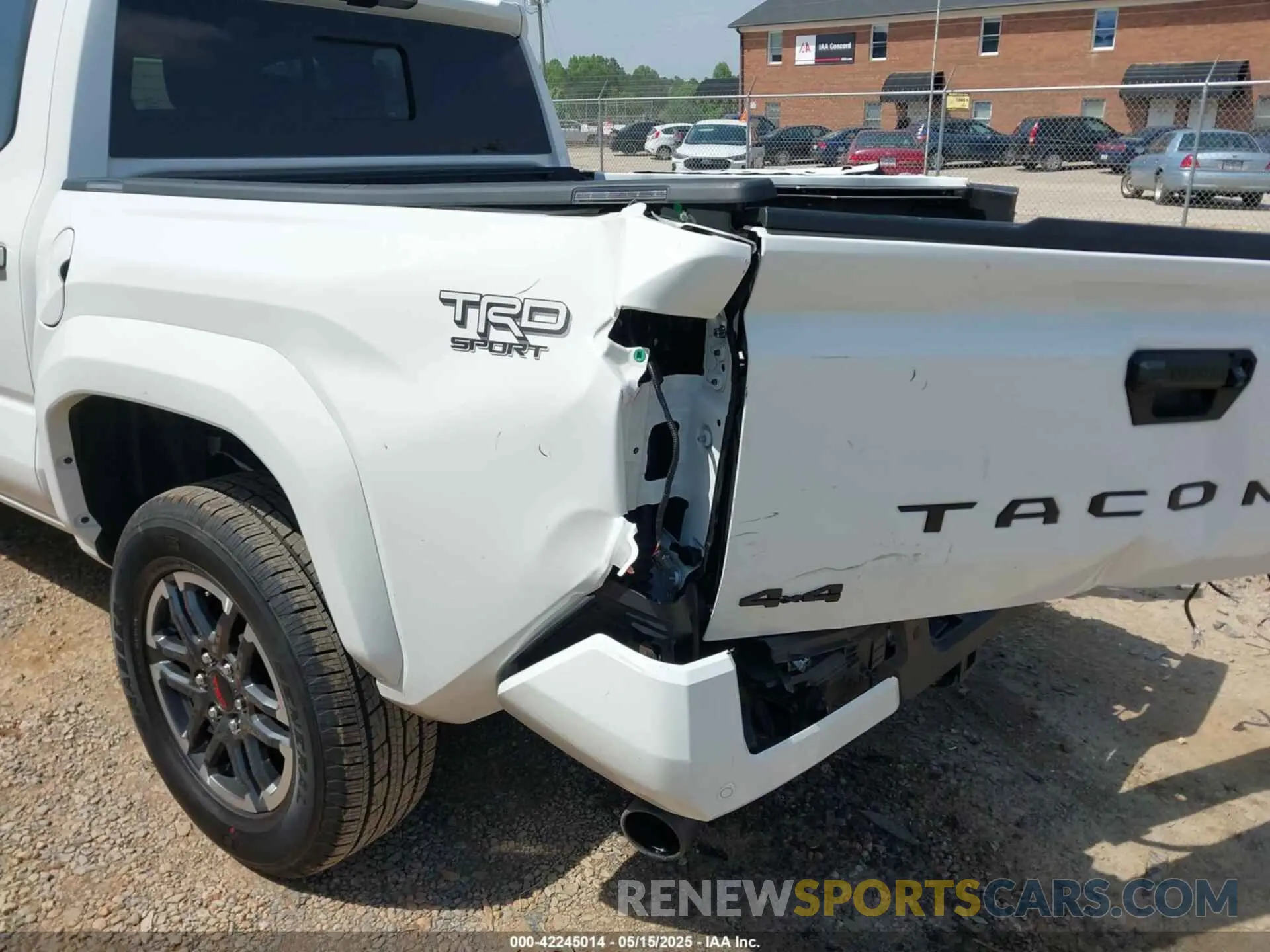 22 Photograph of a damaged car 3TYLB5JN8RT036113 TOYOTA TACOMA 2024