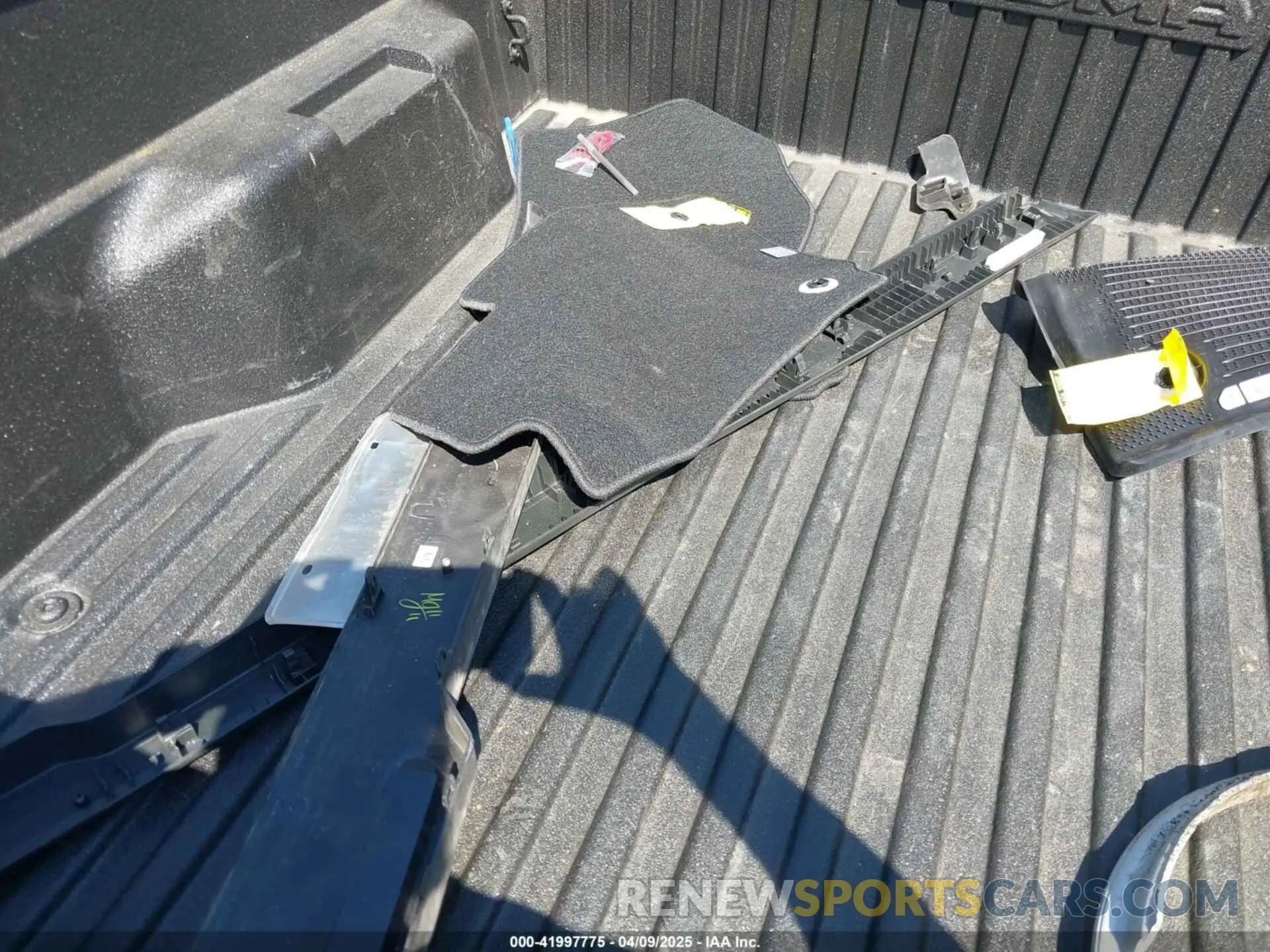 11 Фотография поврежденного автомобиля 3TYLD5KN3RT009720 TOYOTA TACOMA 2024