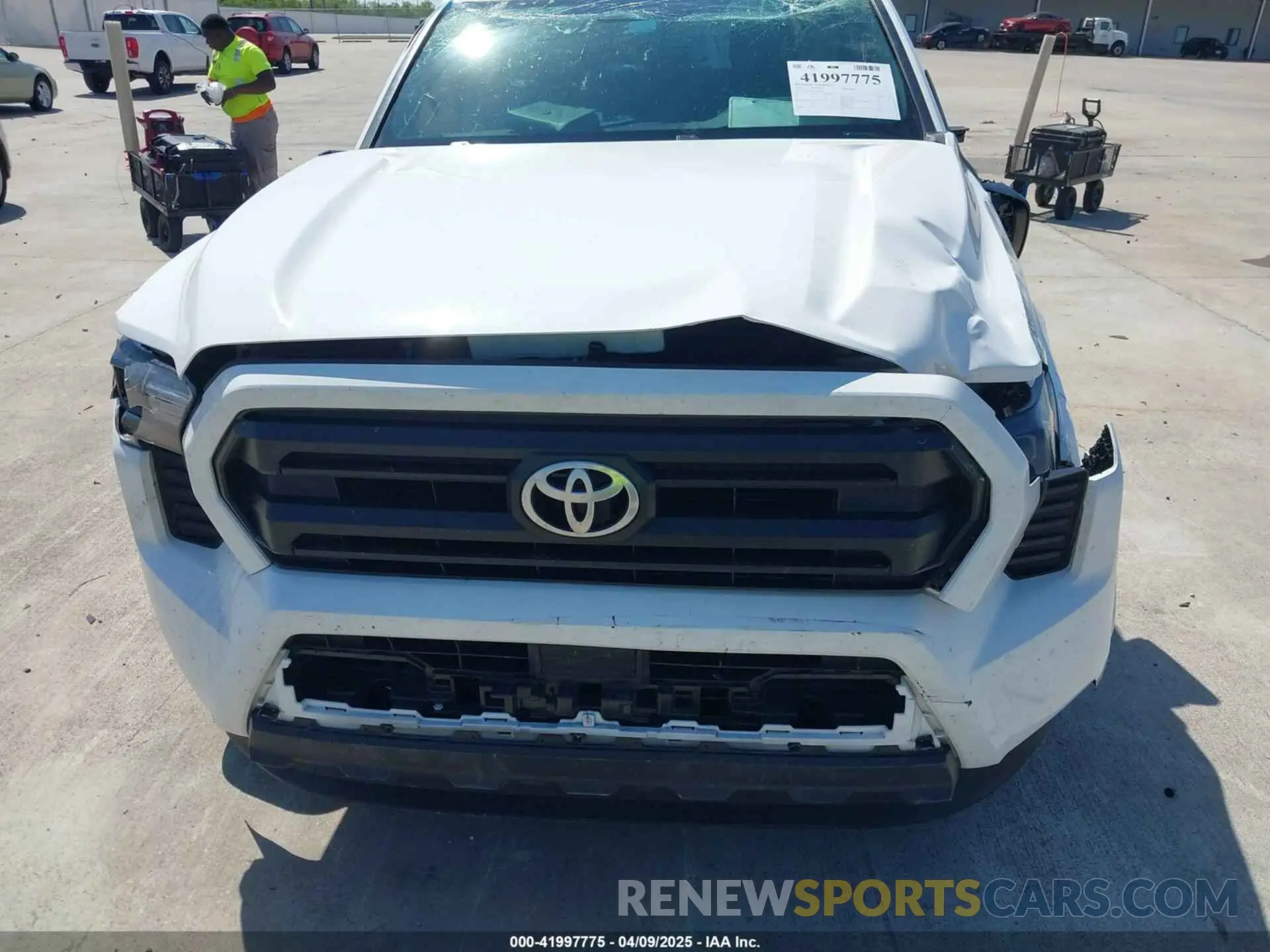 12 Фотография поврежденного автомобиля 3TYLD5KN3RT009720 TOYOTA TACOMA 2024