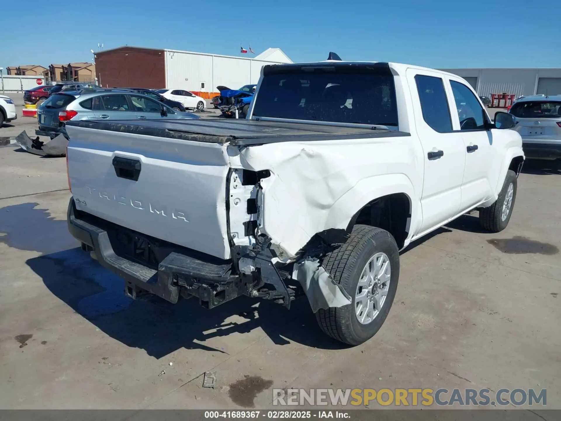 4 Фотография поврежденного автомобиля 3TYLD5KN7RT008327 TOYOTA TACOMA 2024