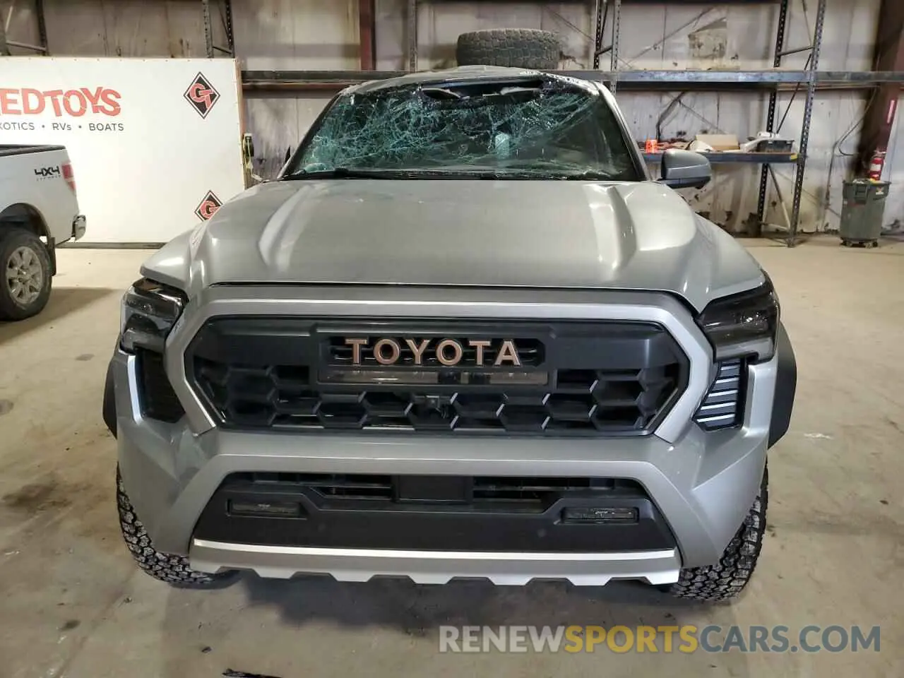 5 Photograph of a damaged car 3TYLF5LN0RT002264 TOYOTA TACOMA 2024