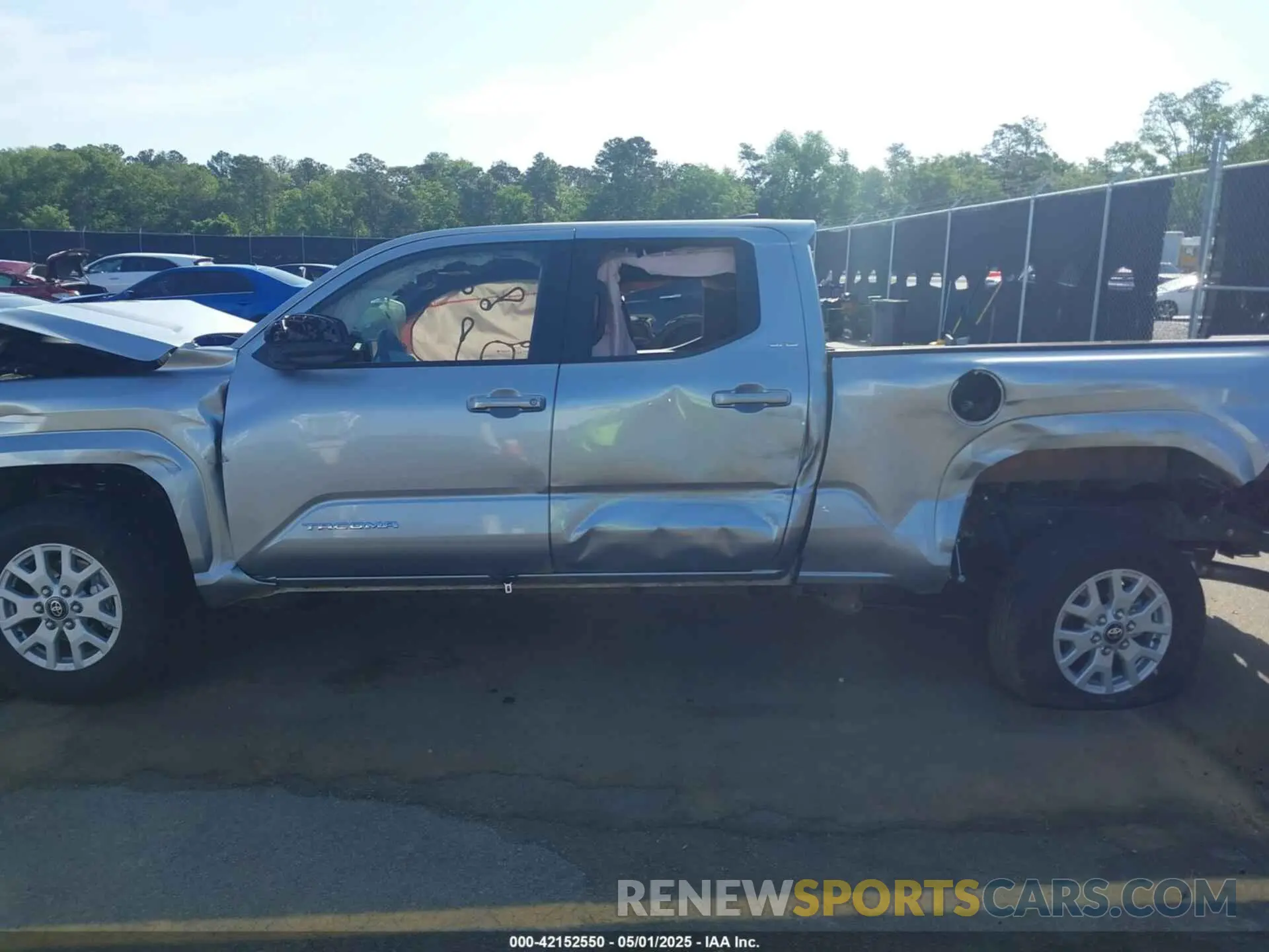 13 Photograph of a damaged car 3TMKB5FN4SM030038 TOYOTA TACOMA 2025