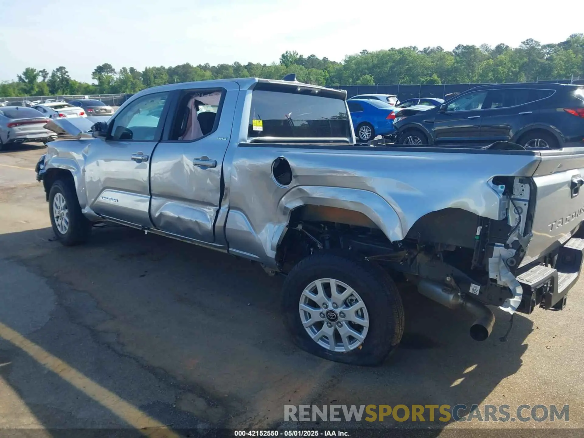 3 Photograph of a damaged car 3TMKB5FN4SM030038 TOYOTA TACOMA 2025