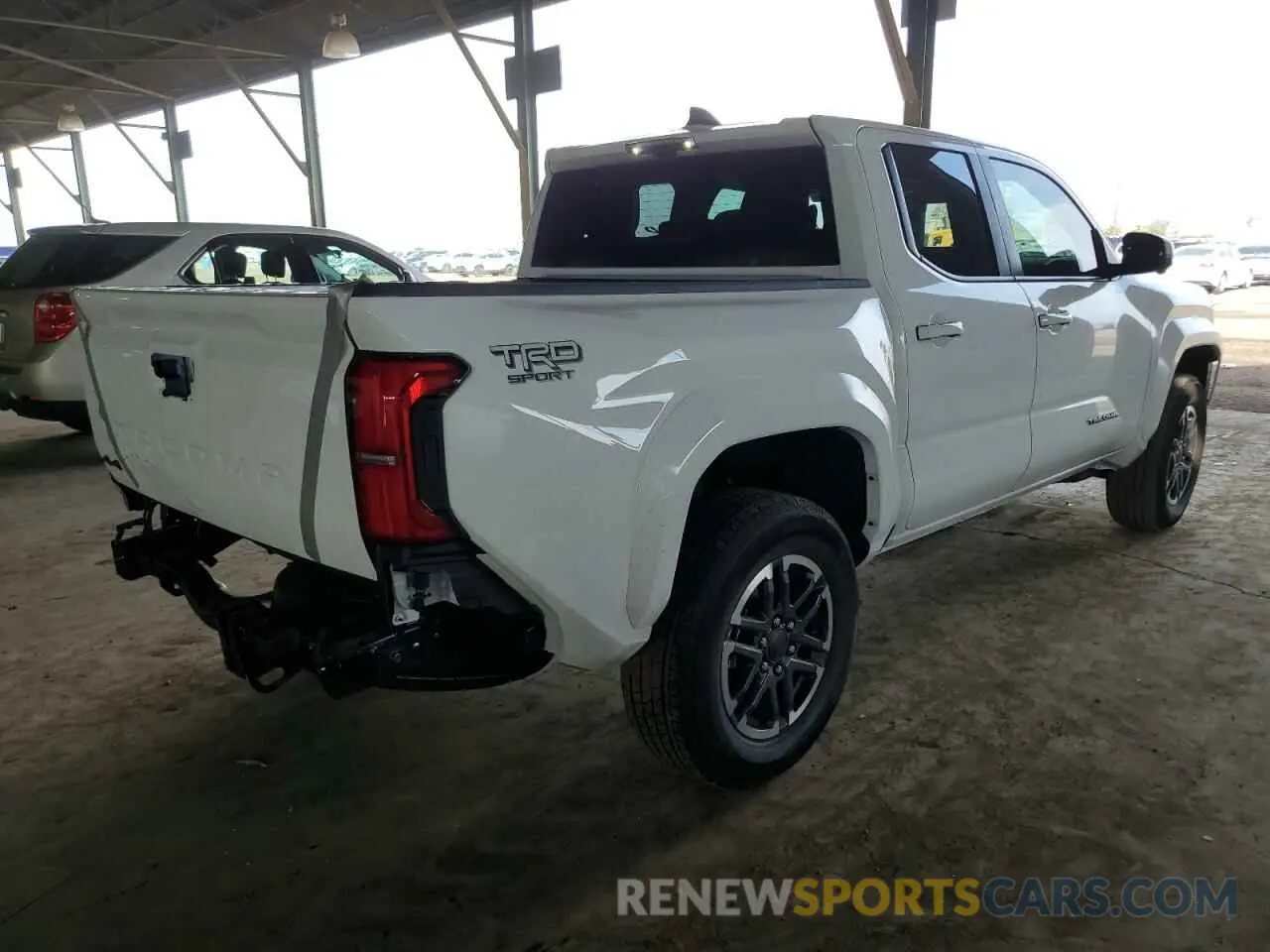3 Фотография поврежденного автомобиля 3TMLB5JN0SM088997 TOYOTA TACOMA 2025