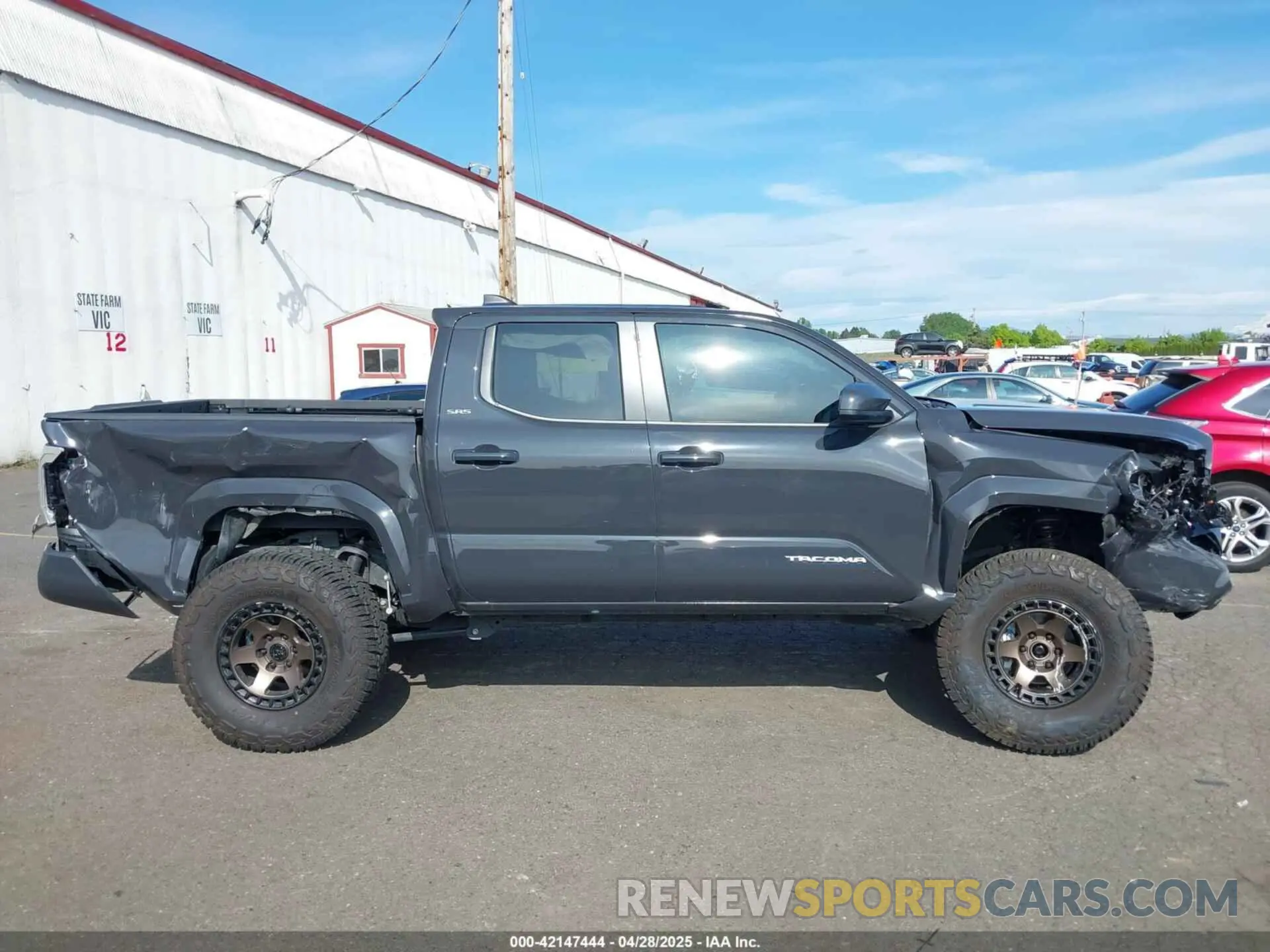 13 Фотография поврежденного автомобиля 3TMLB5JN4SM088761 TOYOTA TACOMA 2025