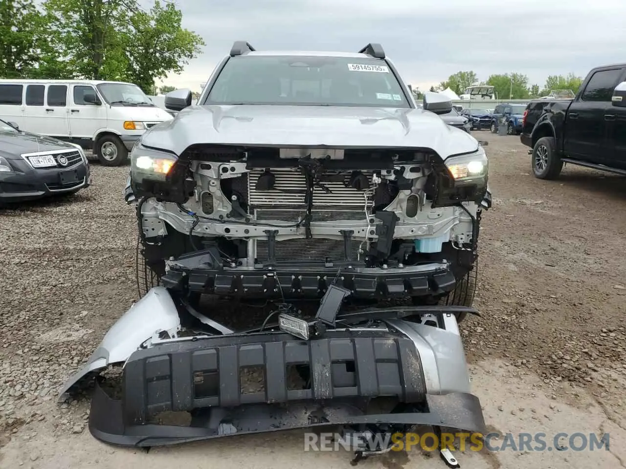 5 Photograph of a damaged car 3TMLB5JN7SM100983 TOYOTA TACOMA 2025