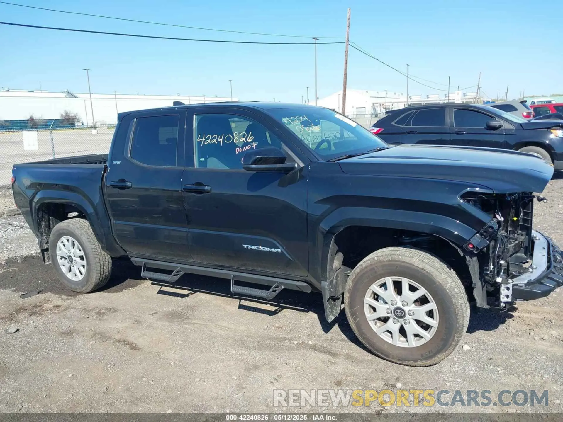 14 Photograph of a damaged car 3TMLB5JN8SM105917 TOYOTA TACOMA 2025