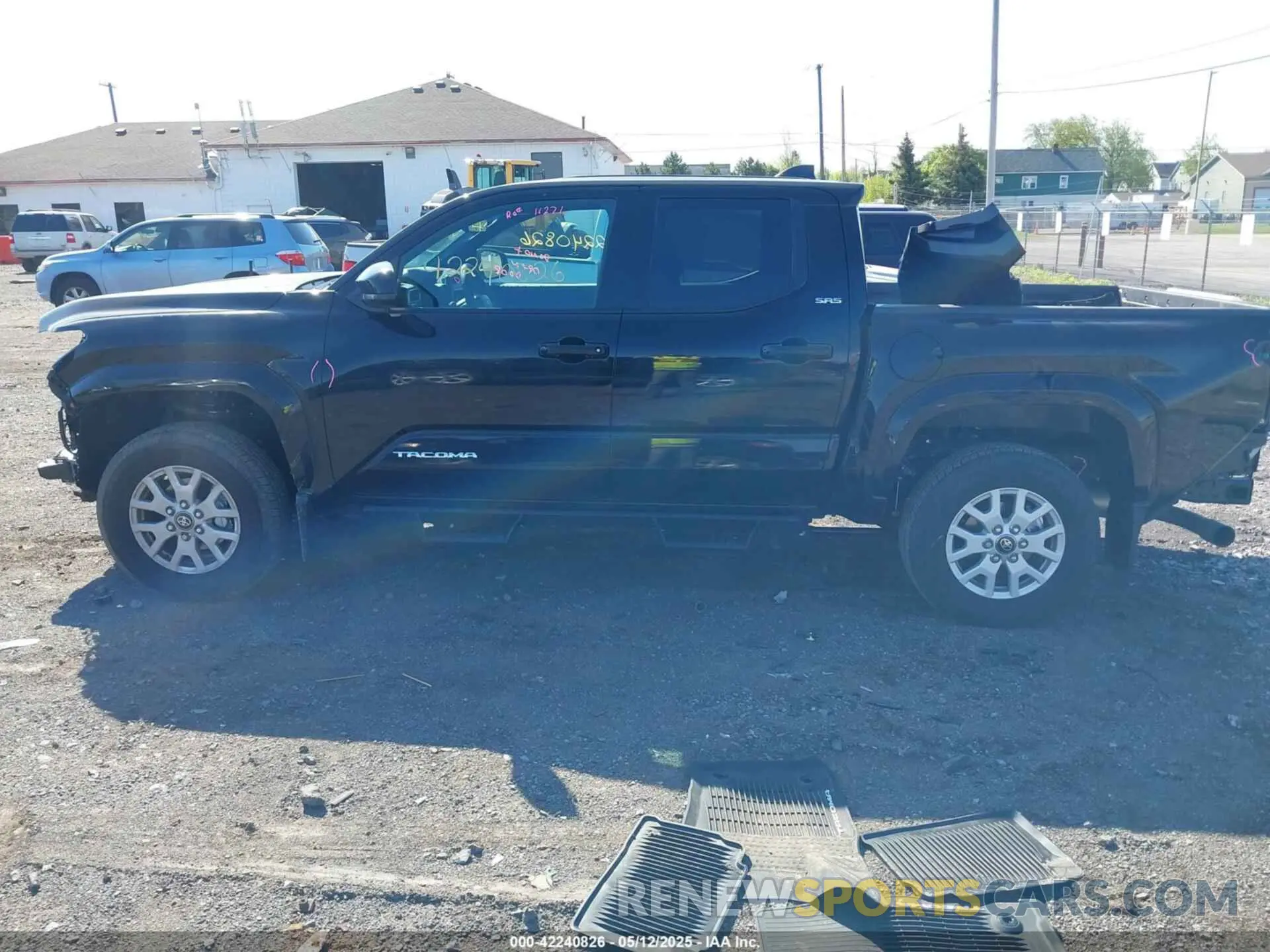 15 Photograph of a damaged car 3TMLB5JN8SM105917 TOYOTA TACOMA 2025