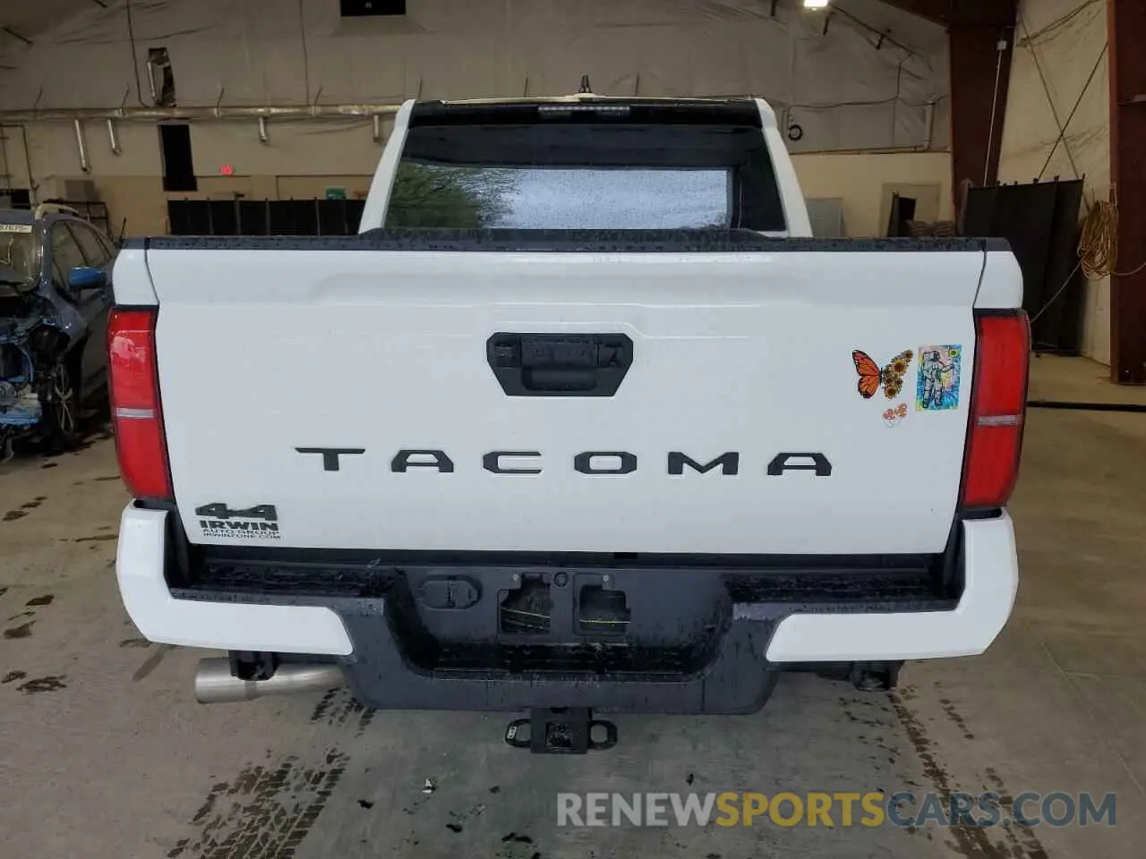 6 Photograph of a damaged car 3TMLB5JNXSM092569 TOYOTA TACOMA 2025