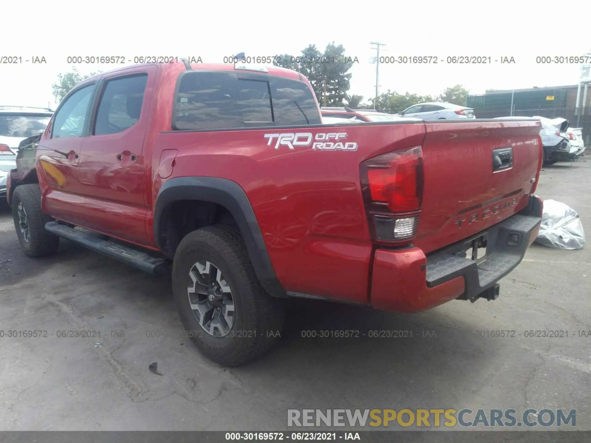 3 Photograph of a damaged car 3TMAZ5CN1KM088085 TOYOTA TACOMA 2WD 2019
