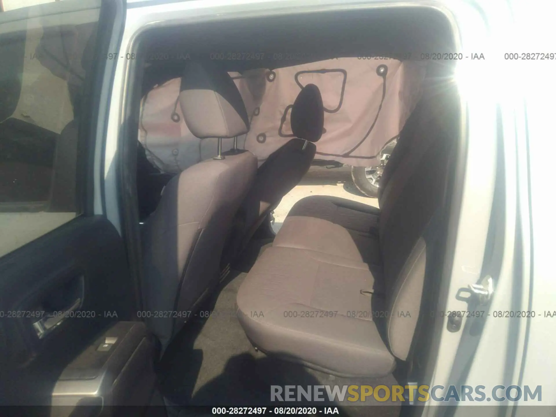 8 Photograph of a damaged car 3TMAZ5CN5KM094536 TOYOTA TACOMA 2WD 2019