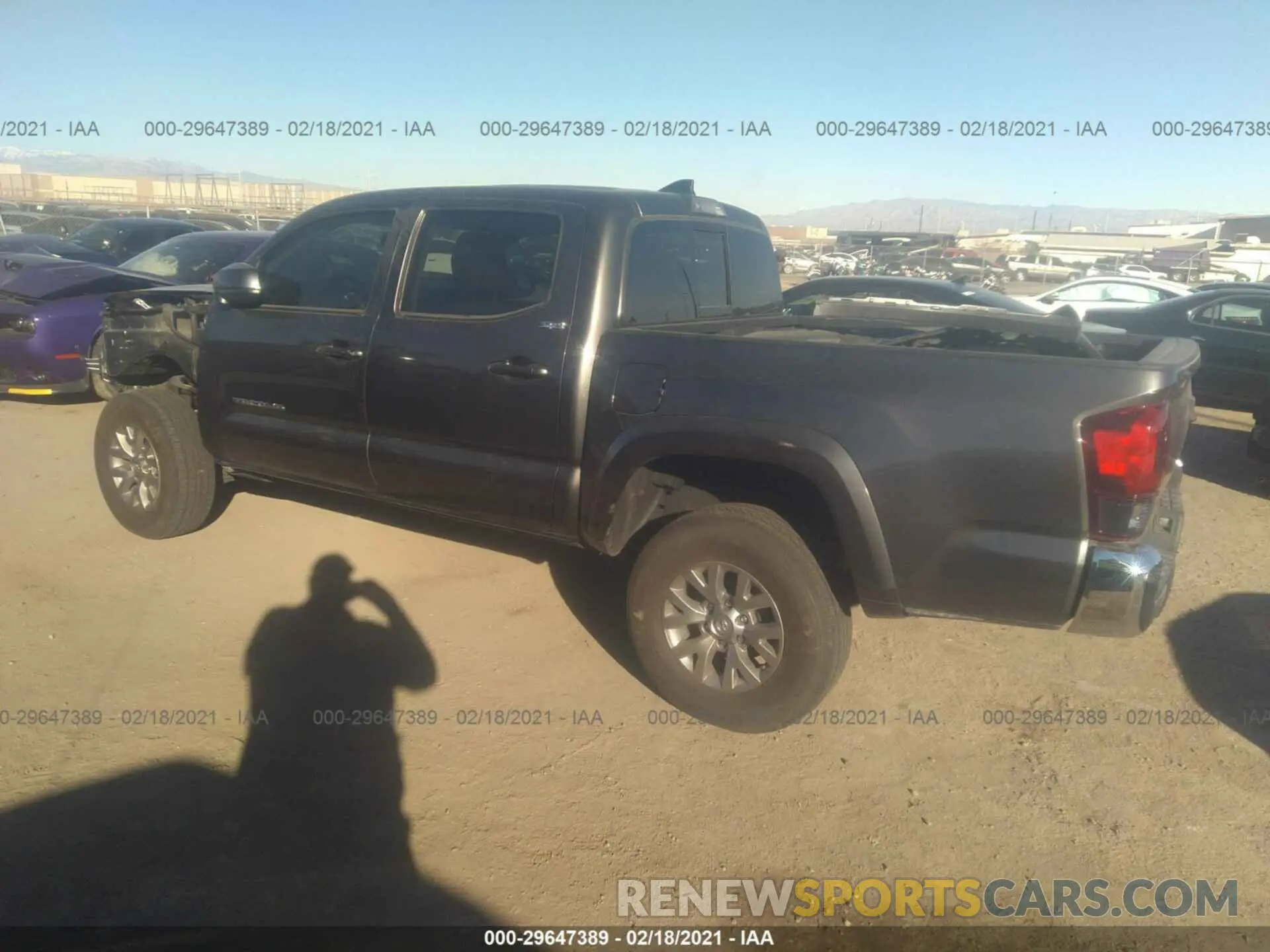 3 Photograph of a damaged car 3TMAZ5CN6KM099065 TOYOTA TACOMA 2WD 2019