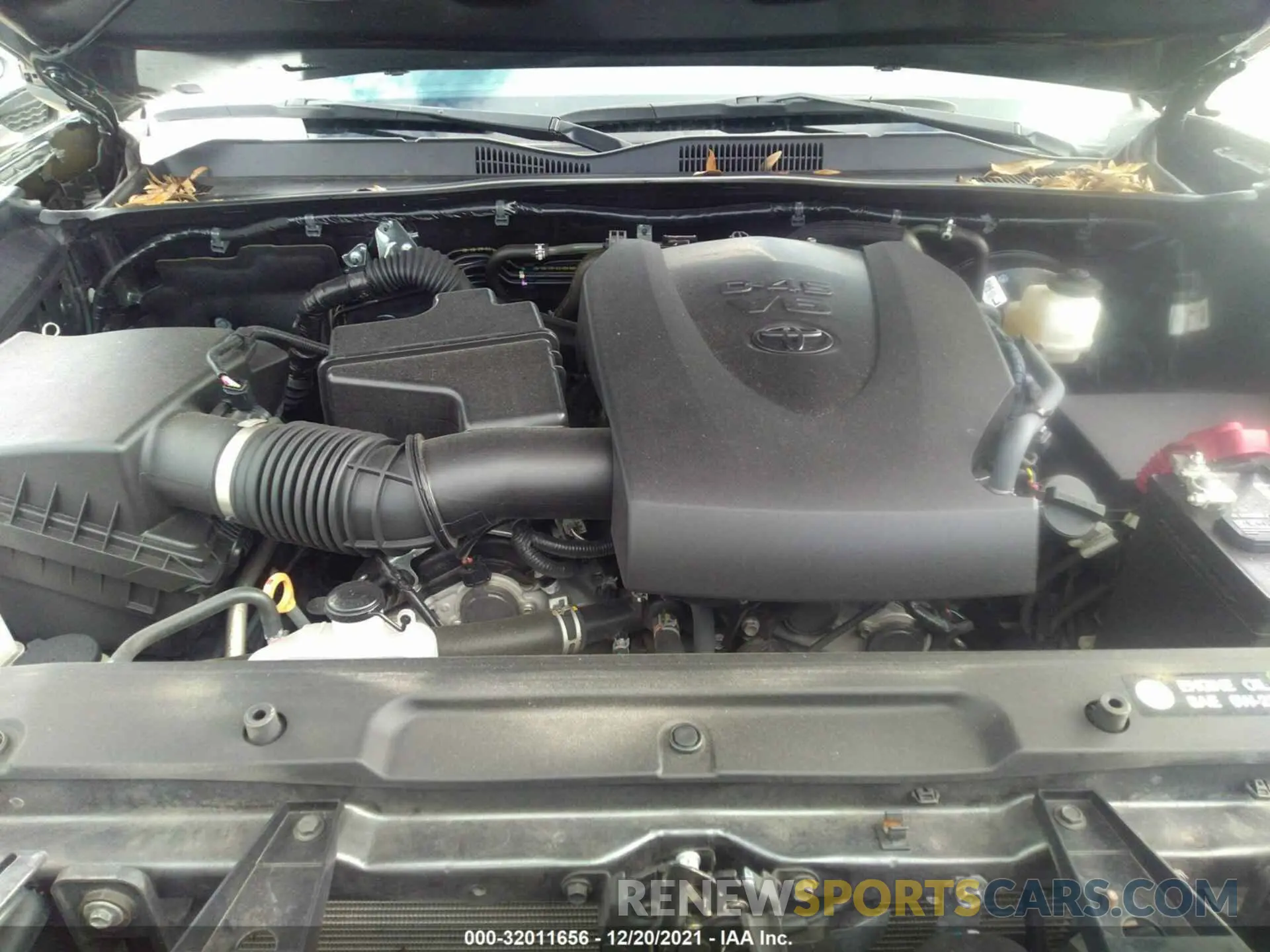10 Photograph of a damaged car 3TMAZ5CN6KM111084 TOYOTA TACOMA 2WD 2019