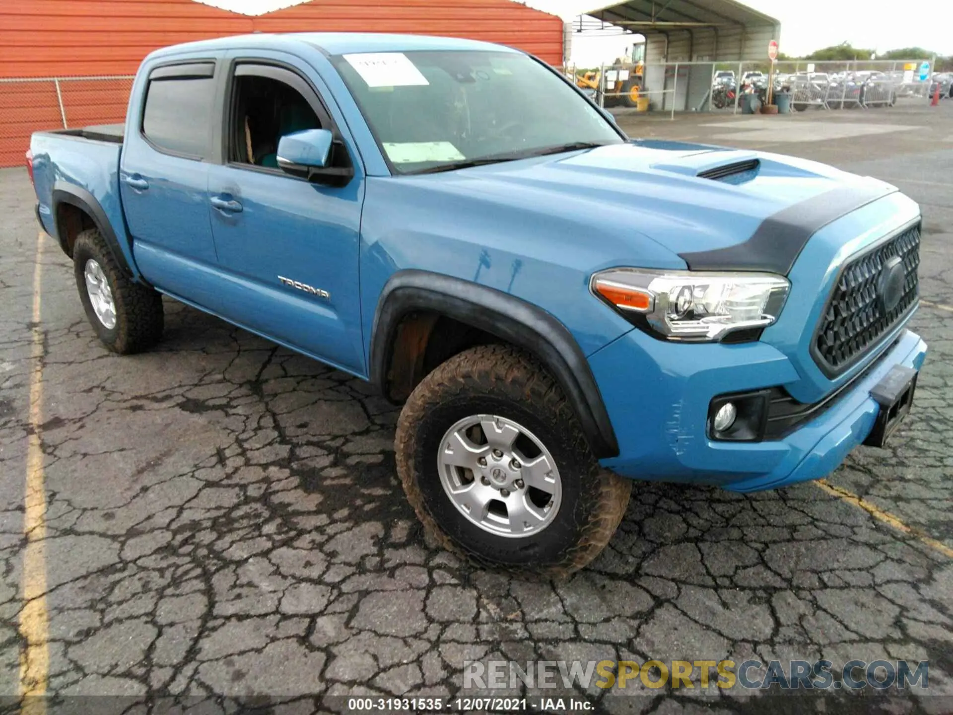 1 Photograph of a damaged car 3TMAZ5CN8KM109532 TOYOTA TACOMA 2WD 2019