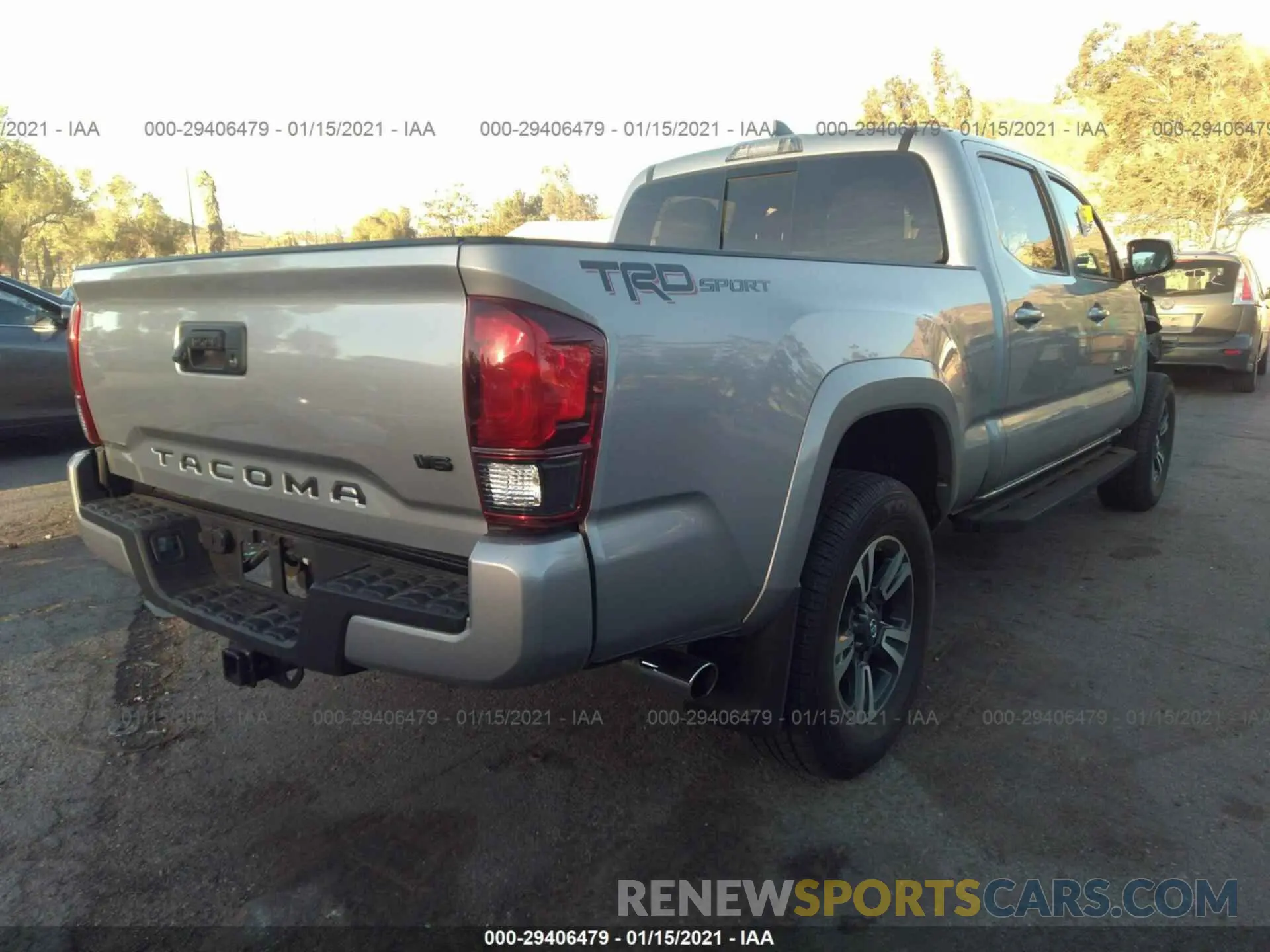 4 Photograph of a damaged car 3TMBZ5DN3KM021491 TOYOTA TACOMA 2WD 2019
