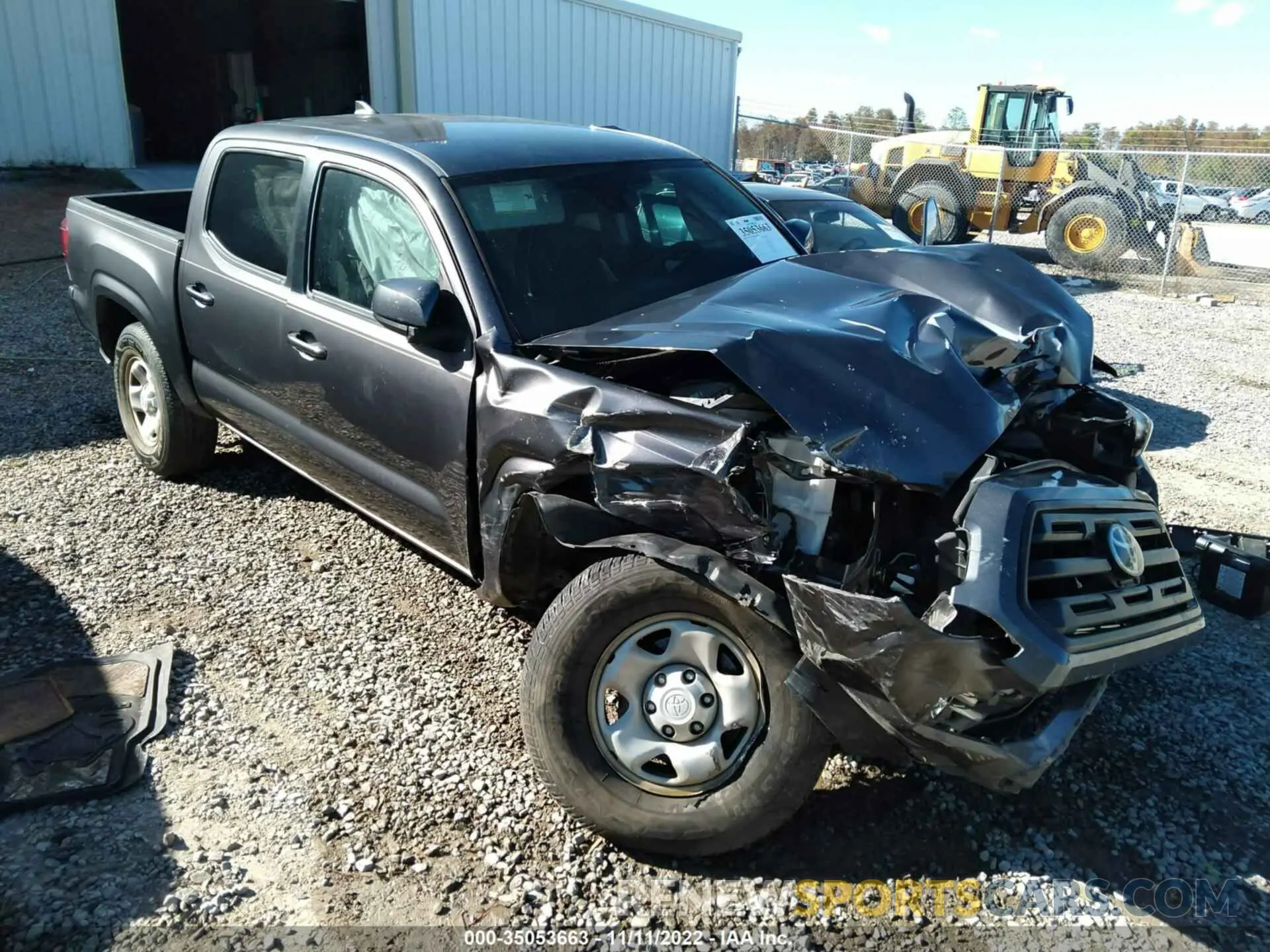 1 Photograph of a damaged car 5TFAX5GN4KX135569 TOYOTA TACOMA 2WD 2019