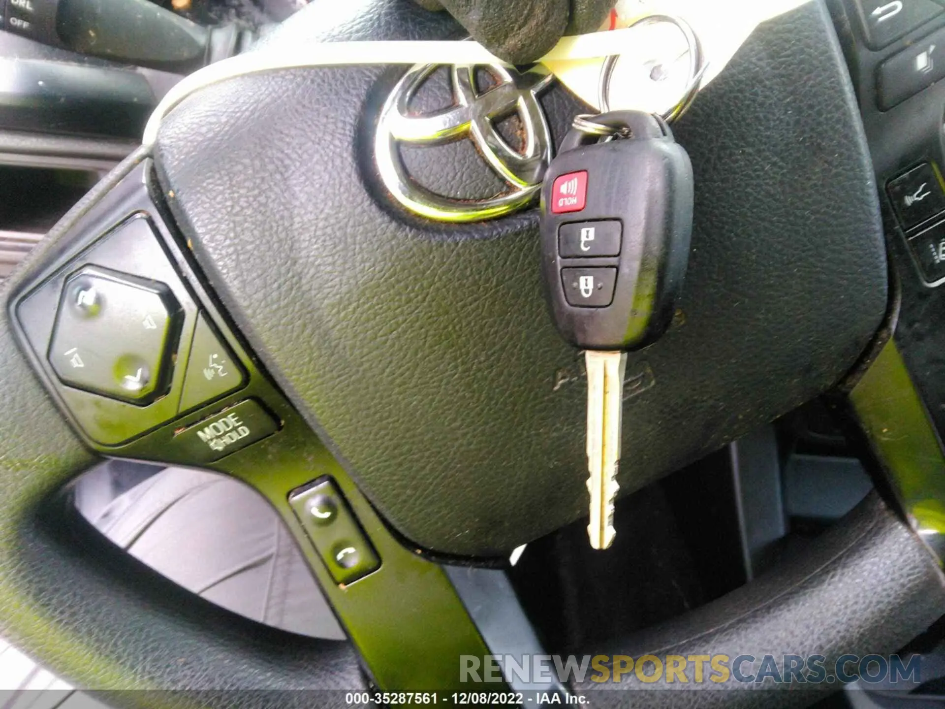 11 Photograph of a damaged car 5TFAX5GN8KX134988 TOYOTA TACOMA 2WD 2019