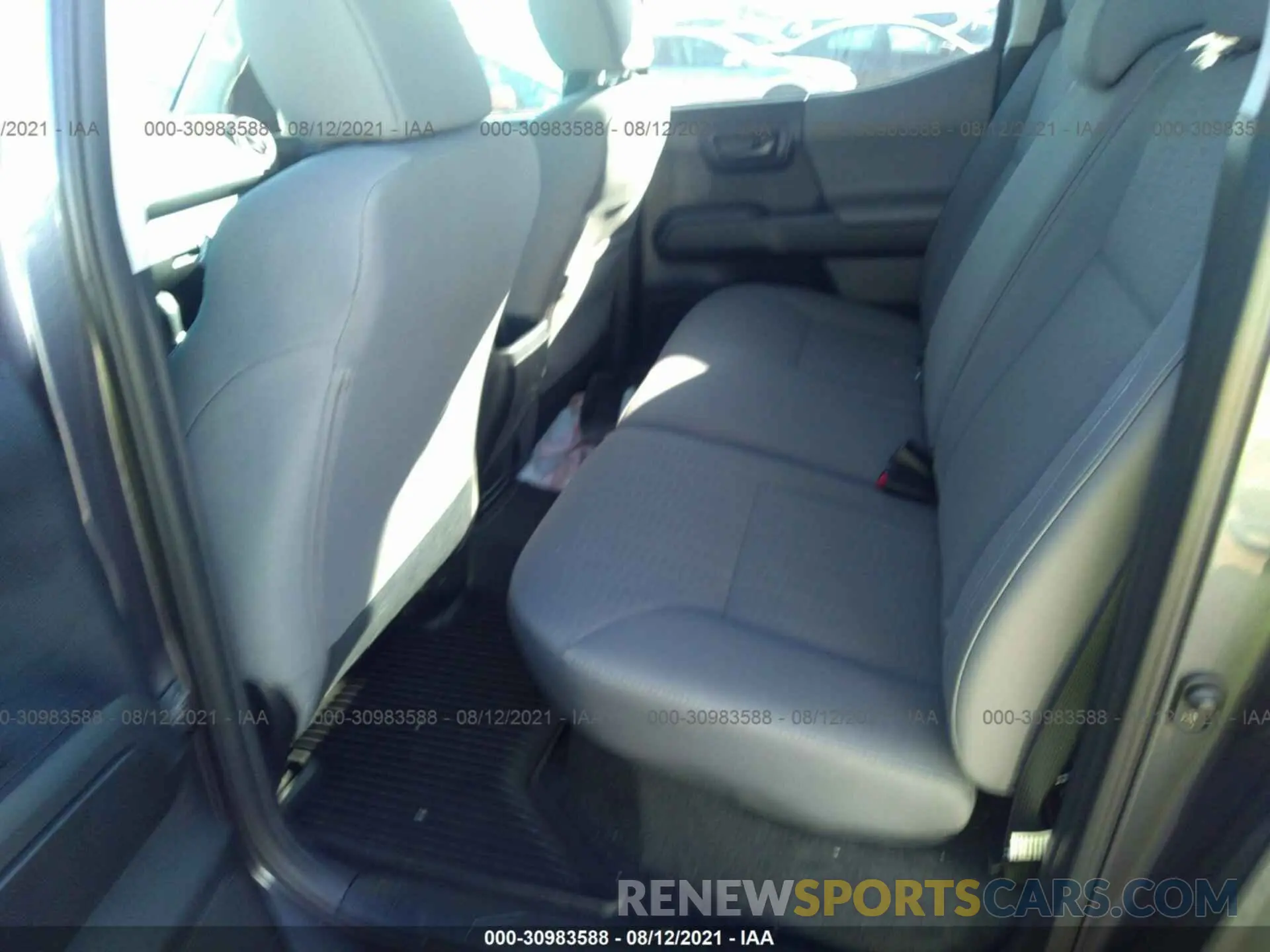 8 Photograph of a damaged car 5TFAX5GN8KX137177 TOYOTA TACOMA 2WD 2019