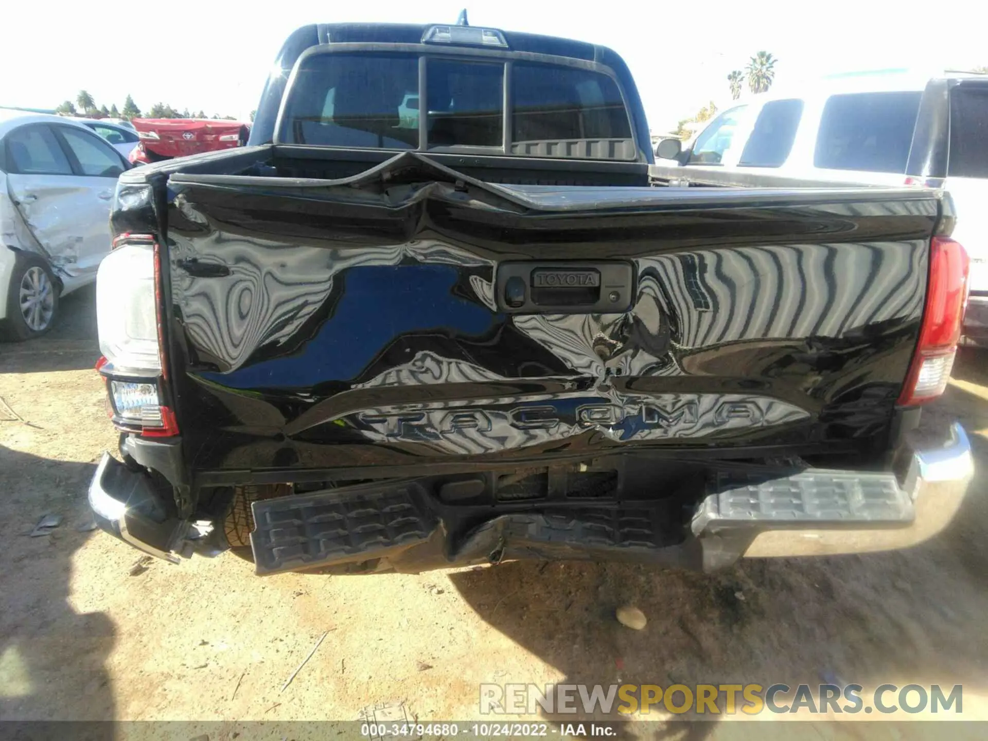 6 Photograph of a damaged car 5TFAX5GN9KX143697 TOYOTA TACOMA 2WD 2019