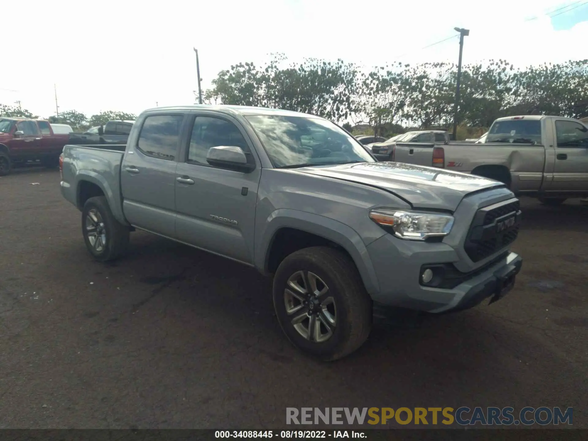 1 Photograph of a damaged car 5TFAZ5CN4KX085403 TOYOTA TACOMA 2WD 2019