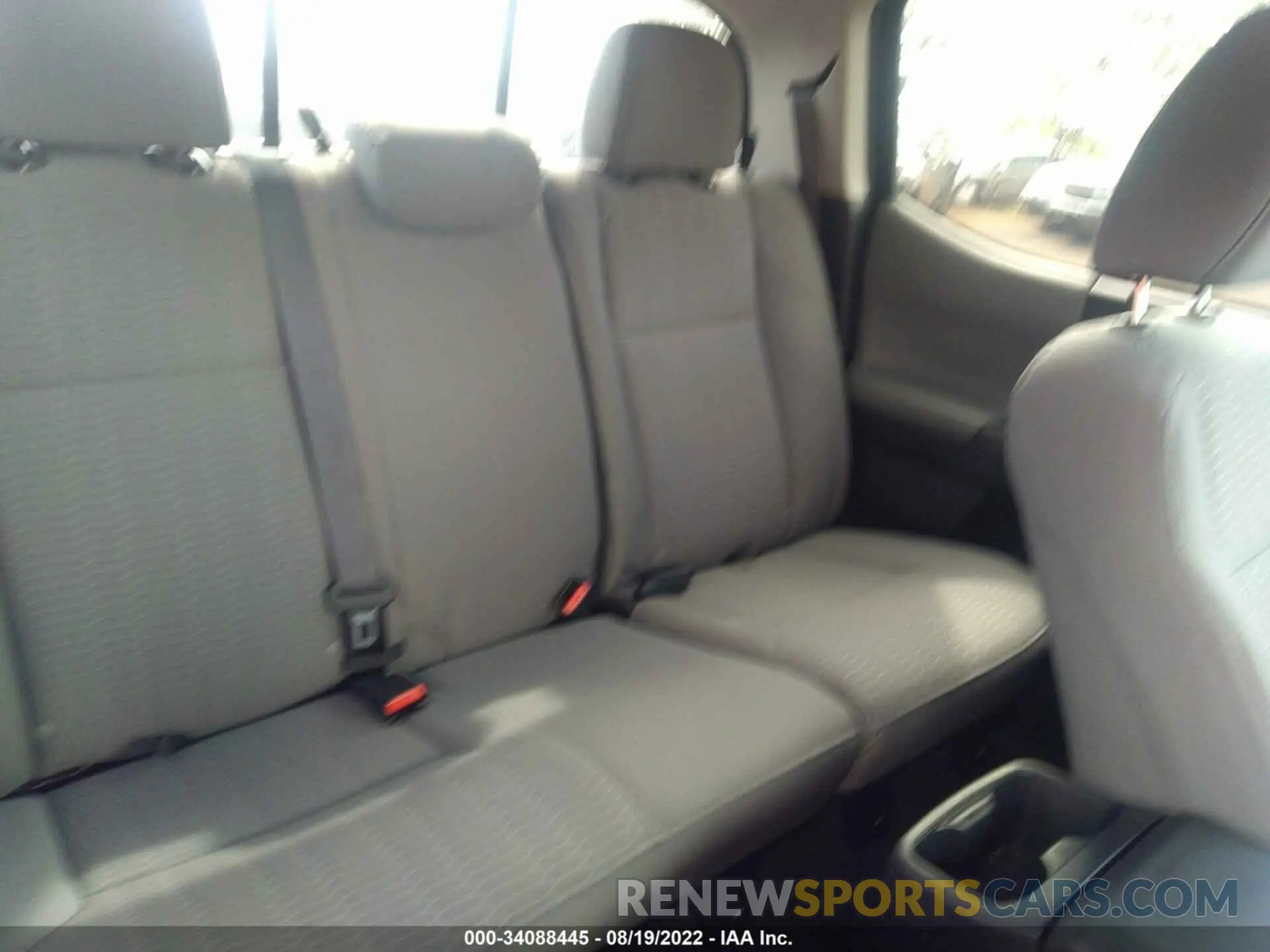 8 Photograph of a damaged car 5TFAZ5CN4KX085403 TOYOTA TACOMA 2WD 2019