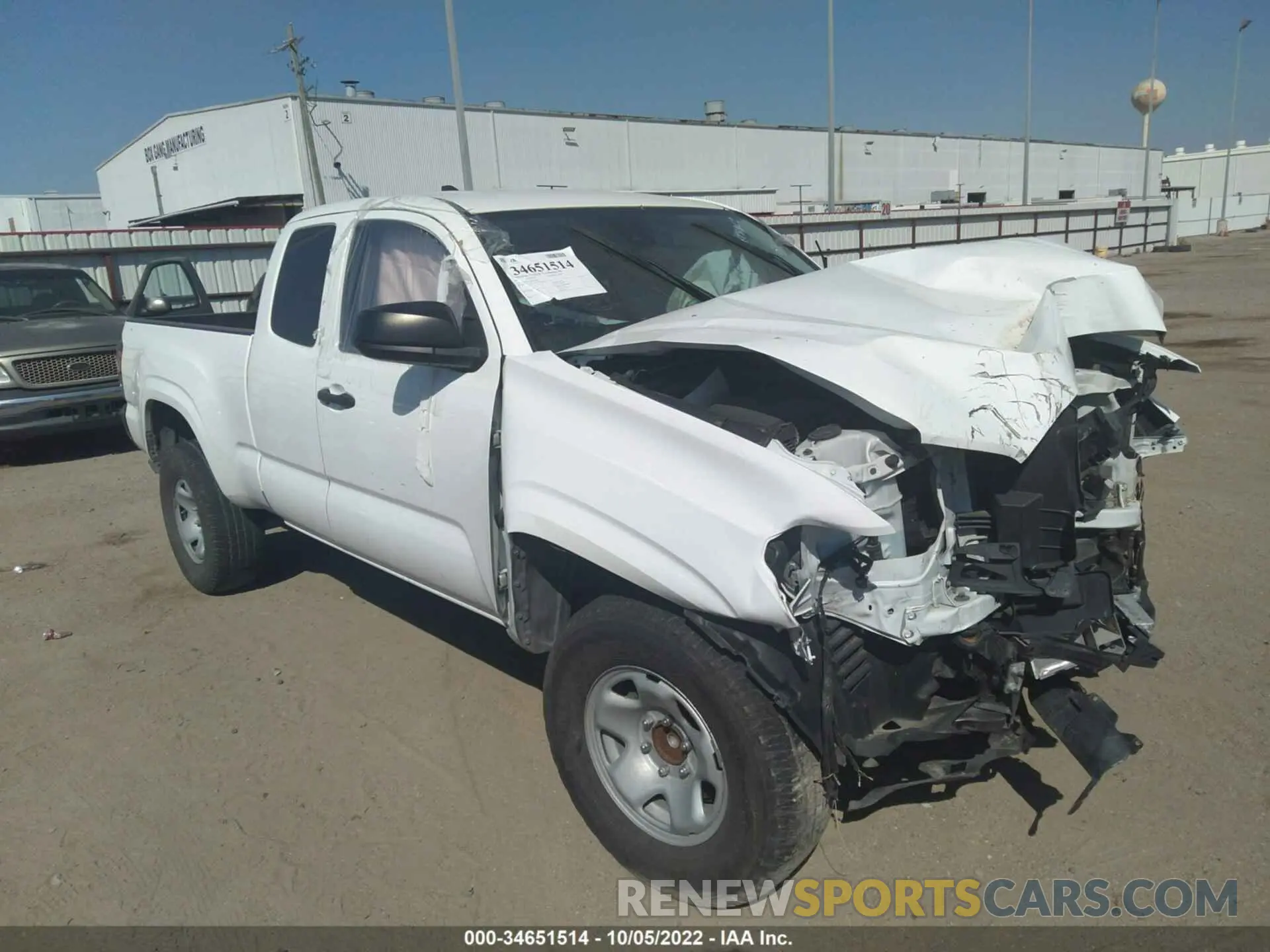 1 Photograph of a damaged car 5TFRX5GN1KX140747 TOYOTA TACOMA 2WD 2019