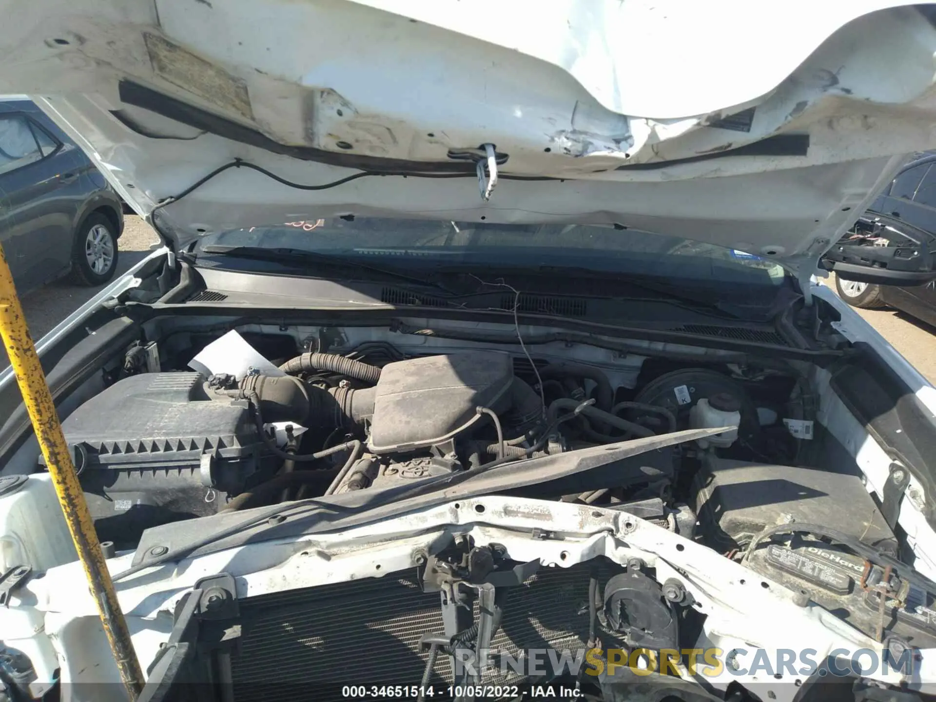 10 Photograph of a damaged car 5TFRX5GN1KX140747 TOYOTA TACOMA 2WD 2019