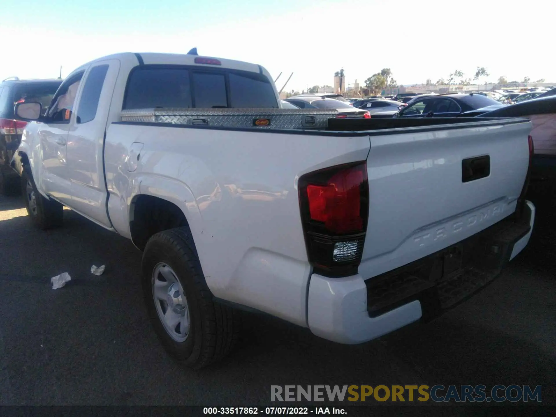 3 Фотография поврежденного автомобиля 5TFRX5GN2KX143138 TOYOTA TACOMA 2WD 2019