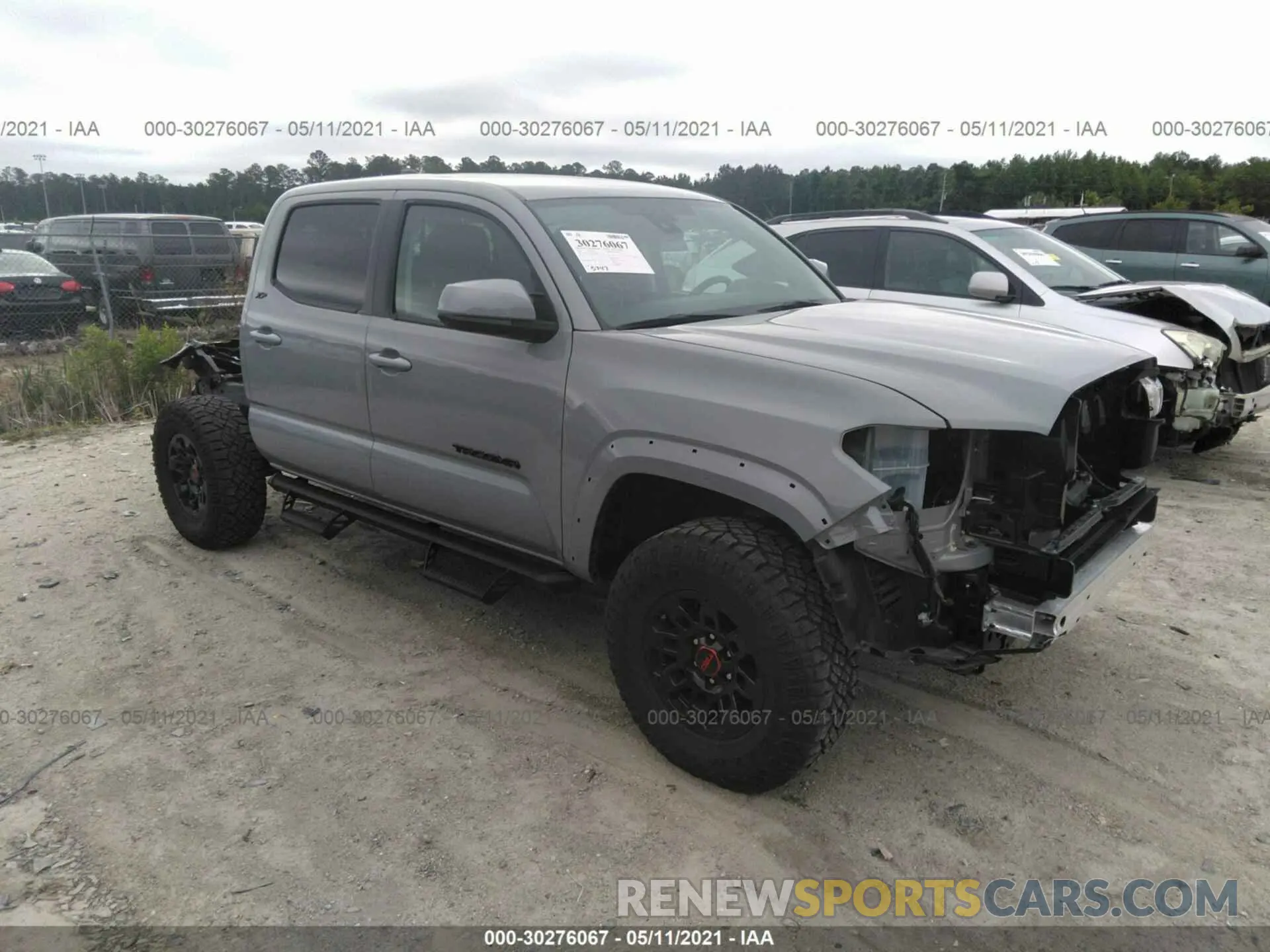 1 Photograph of a damaged car 3TMAZ5CN2LM136386 TOYOTA TACOMA 2WD 2020