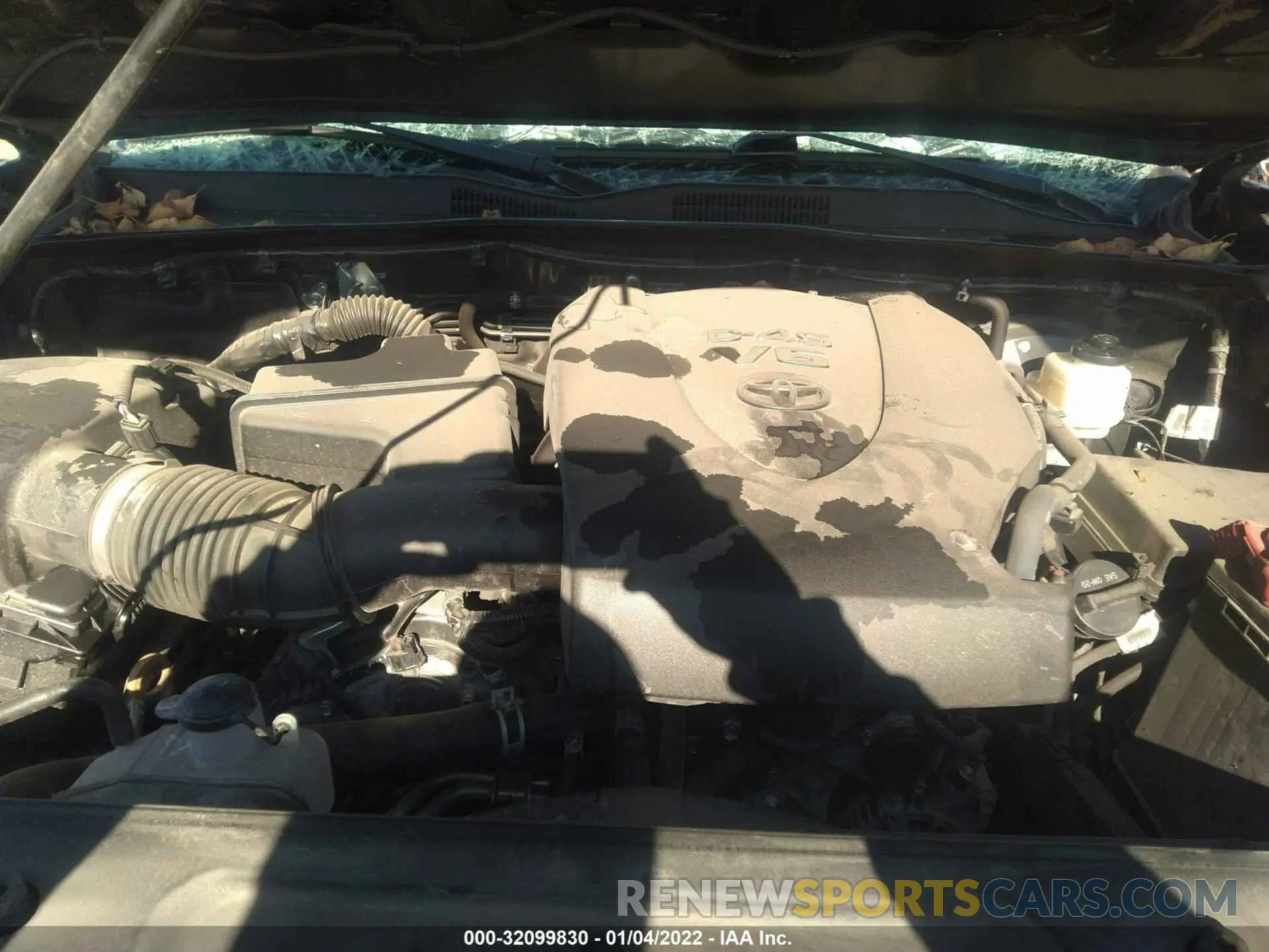 10 Photograph of a damaged car 3TMAZ5CN6LM127593 TOYOTA TACOMA 2WD 2020