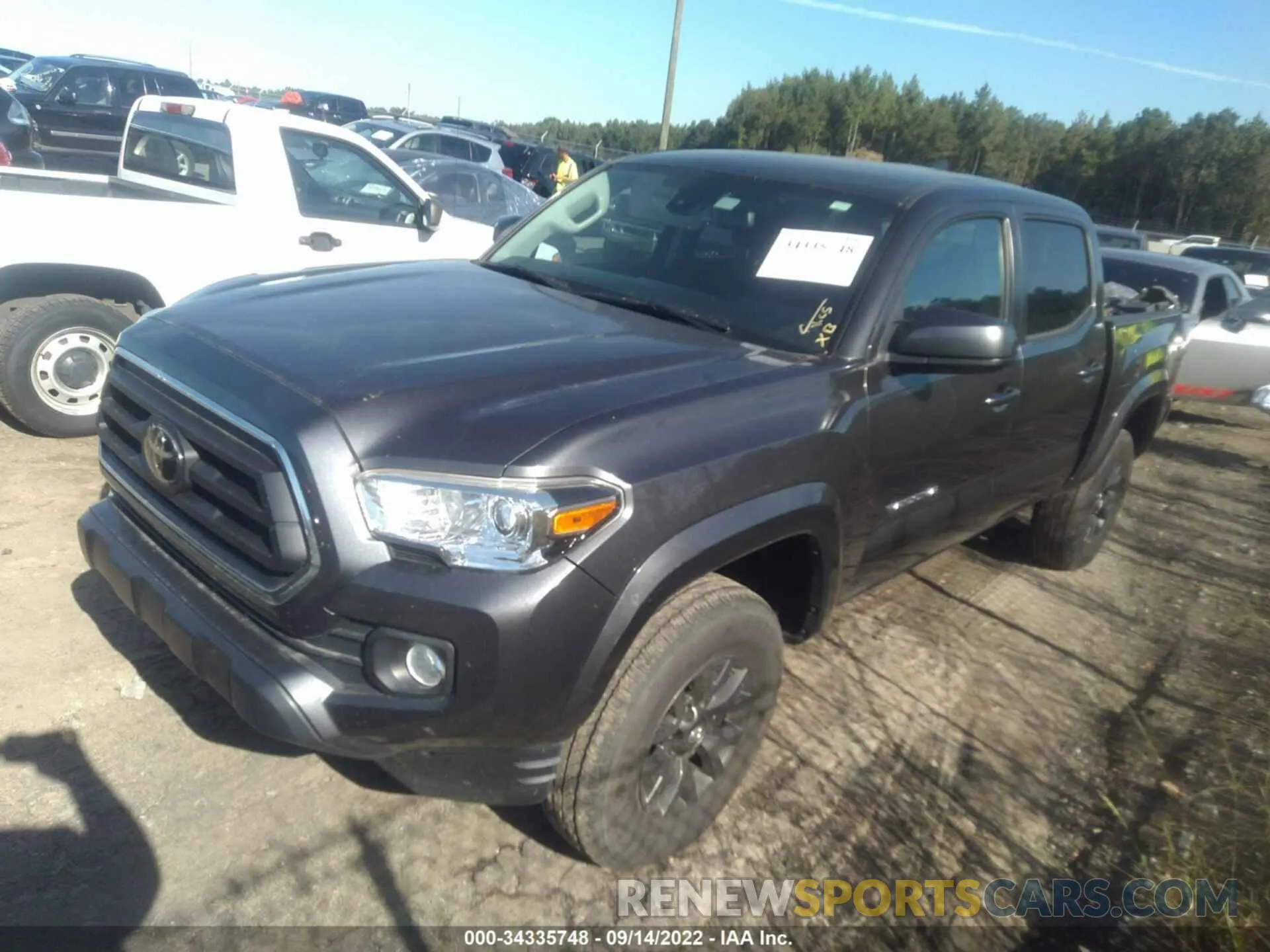 2 Фотография поврежденного автомобиля 3TMAZ5CN8LM119558 TOYOTA TACOMA 2WD 2020
