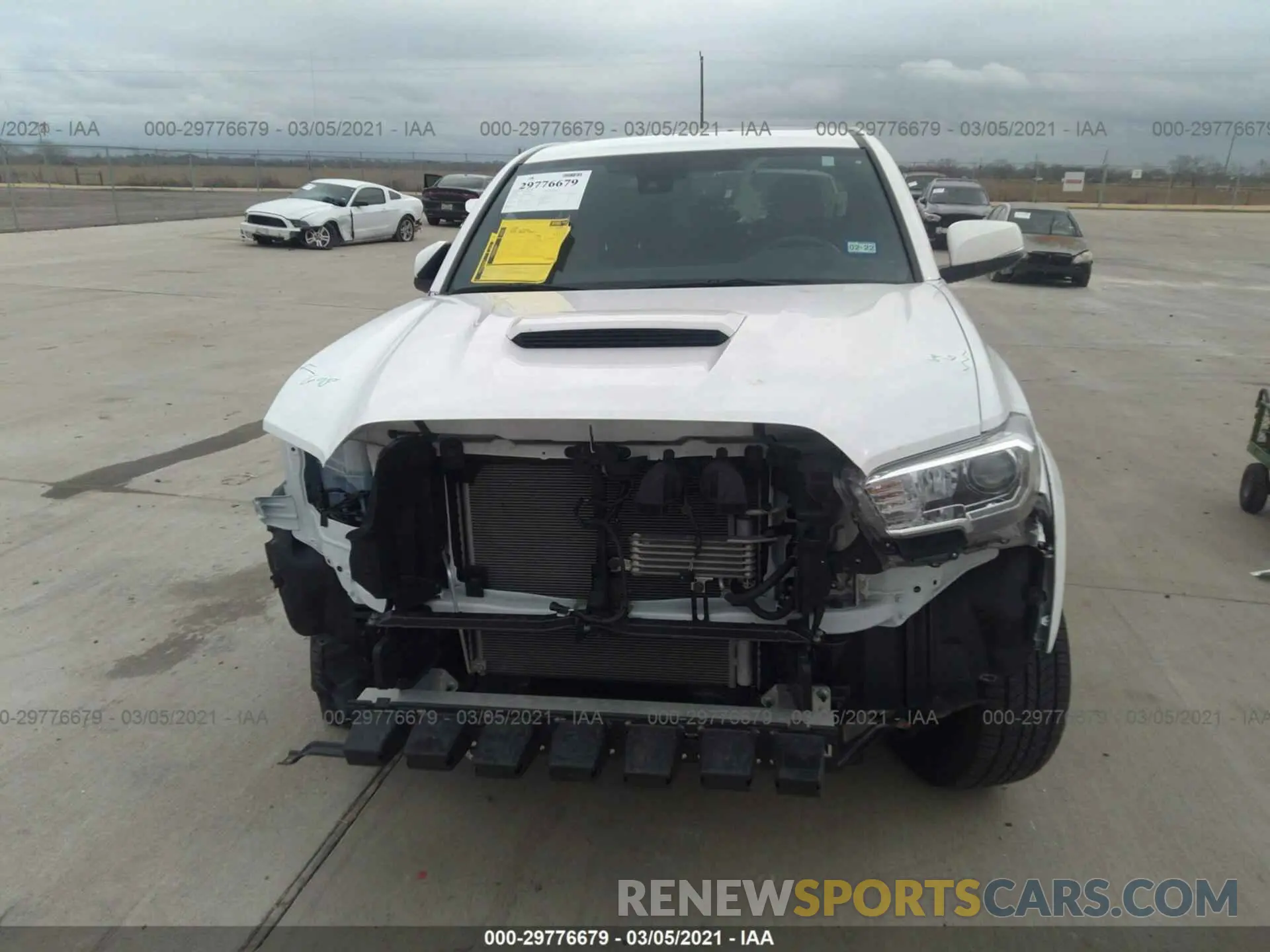 6 Photograph of a damaged car 5TFAZ5CN0LX092804 TOYOTA TACOMA 2WD 2020