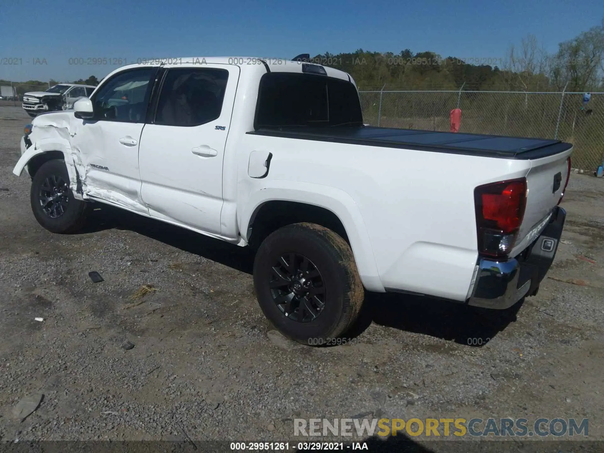 3 Photograph of a damaged car 5TFAZ5CN2LX093923 TOYOTA TACOMA 2WD 2020