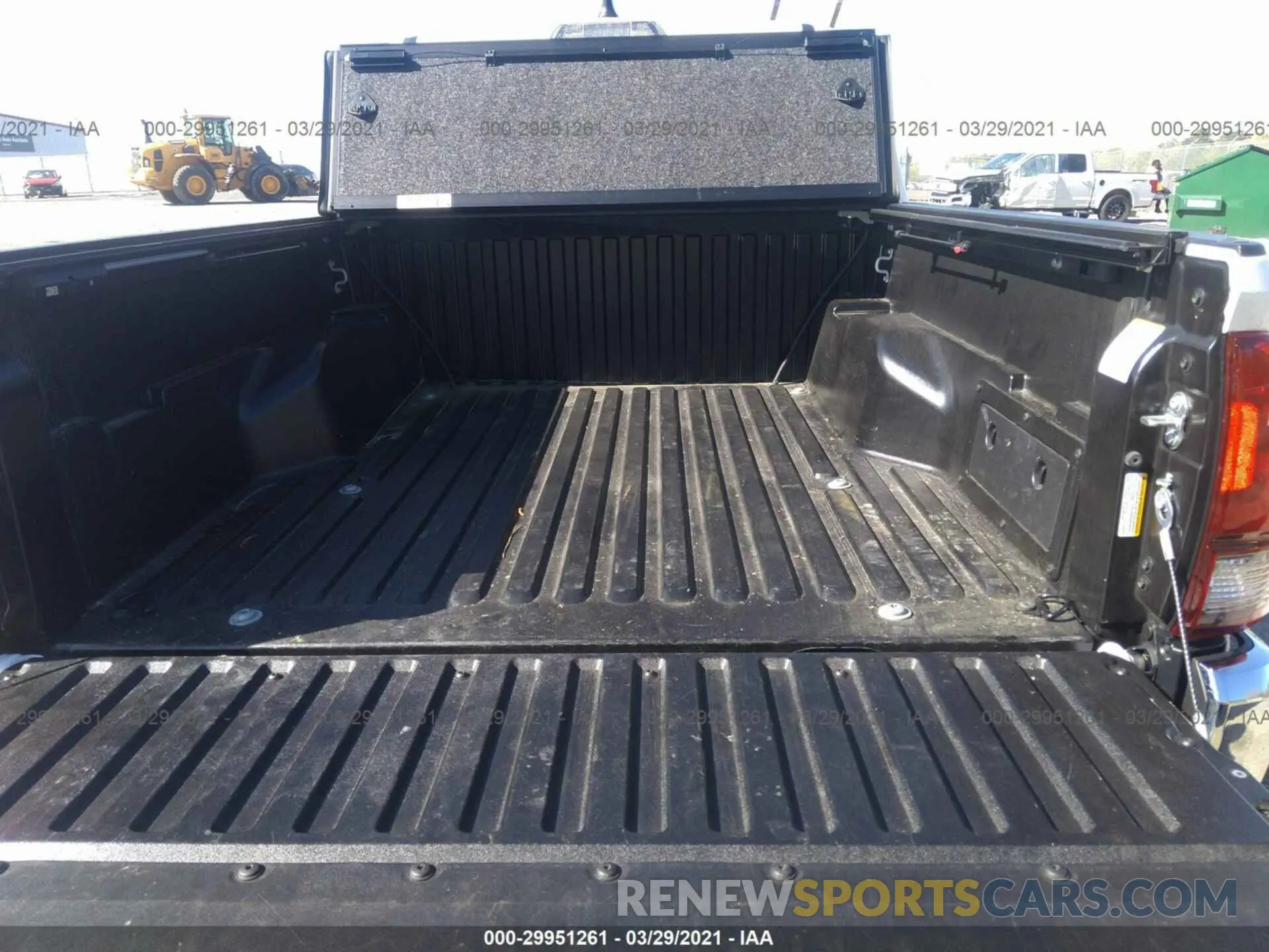 8 Photograph of a damaged car 5TFAZ5CN2LX093923 TOYOTA TACOMA 2WD 2020