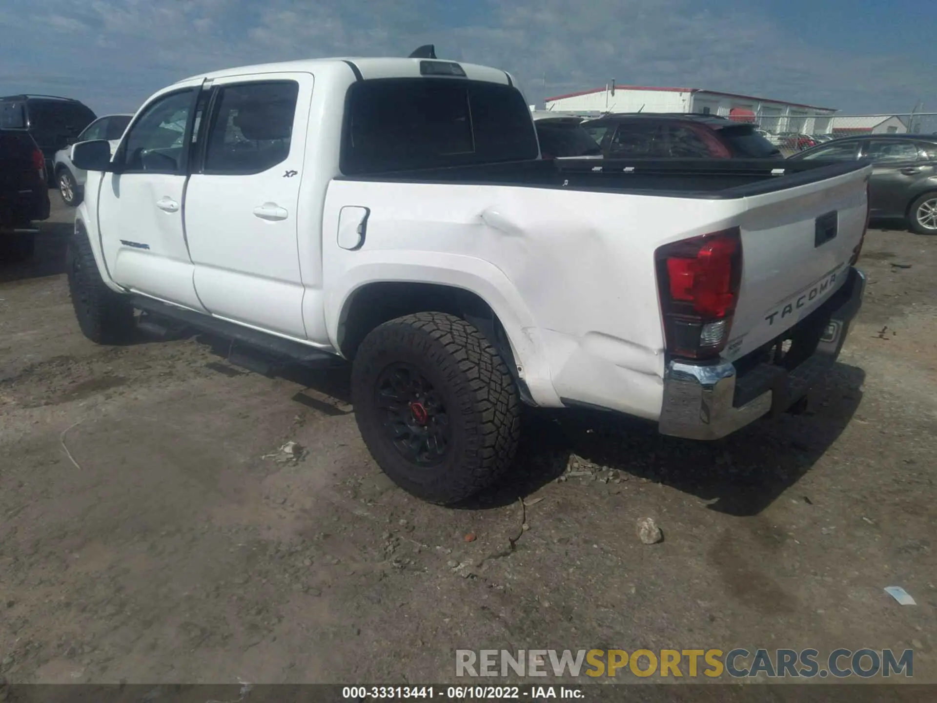 3 Photograph of a damaged car 3TMAZ5CN8MM148172 TOYOTA TACOMA 2WD 2021