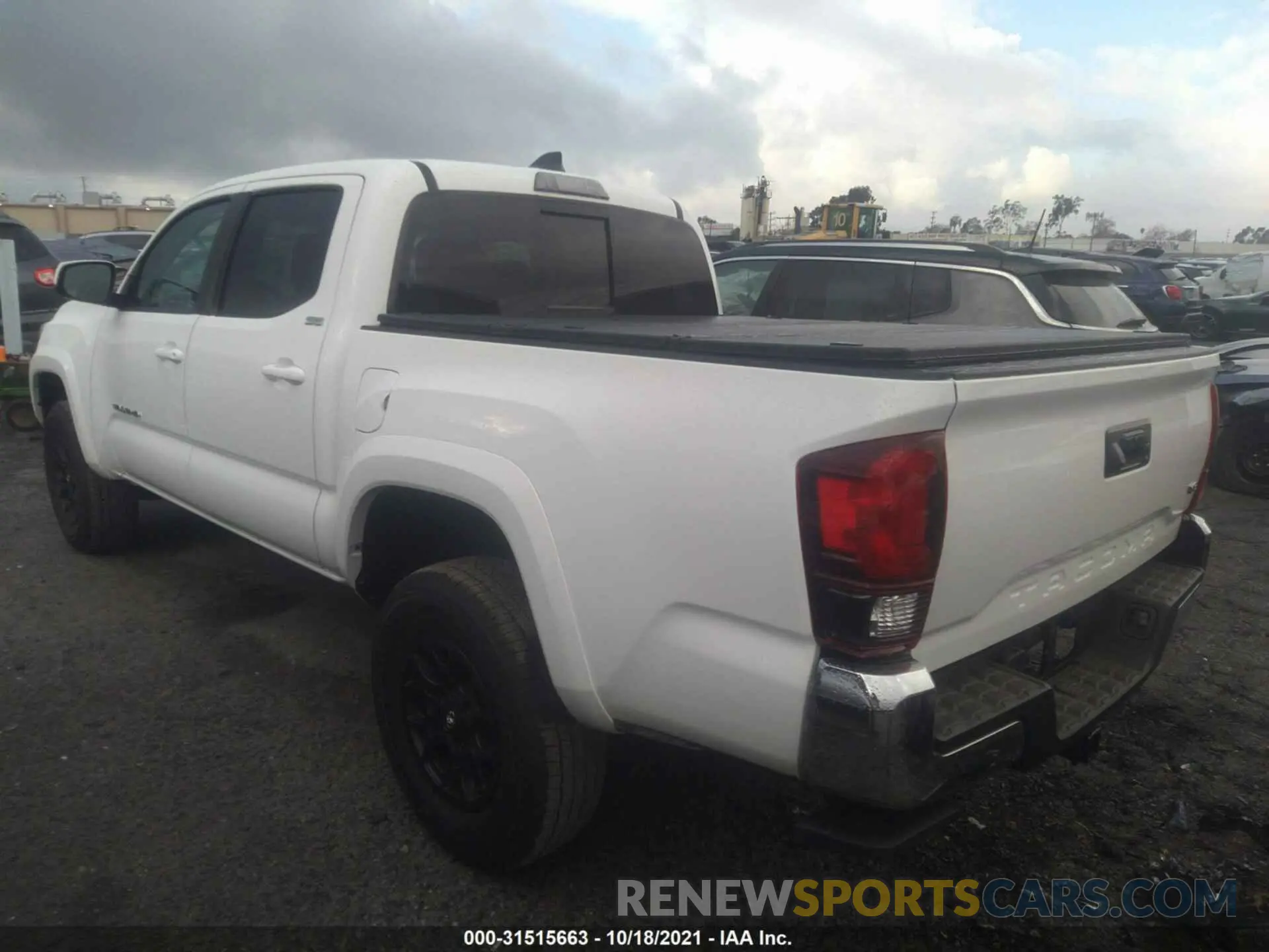 3 Photograph of a damaged car 3TMAZ5CNXMM155656 TOYOTA TACOMA 2WD 2021