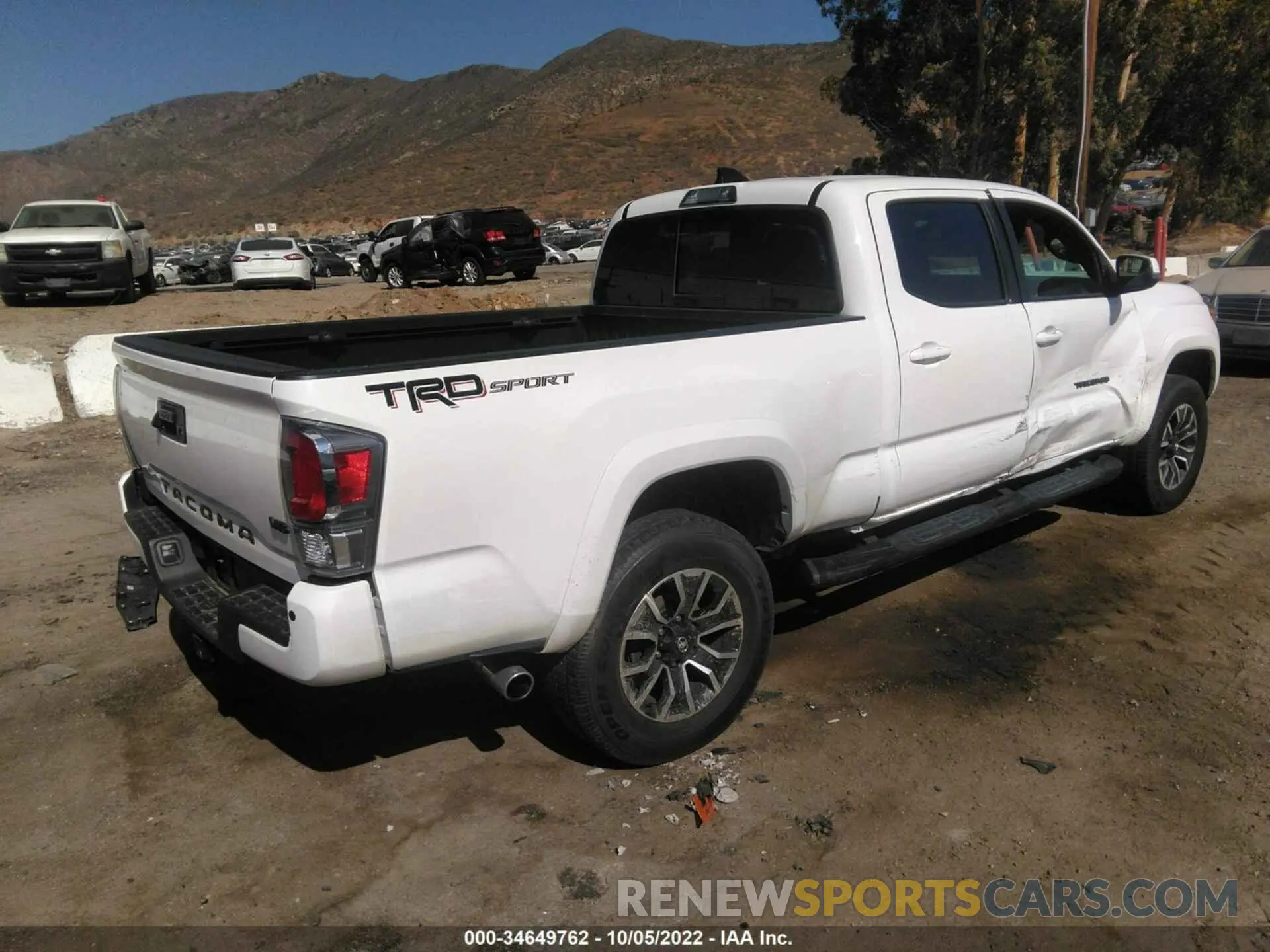 4 Photograph of a damaged car 3TMBZ5DN4MM029425 TOYOTA TACOMA 2WD 2021