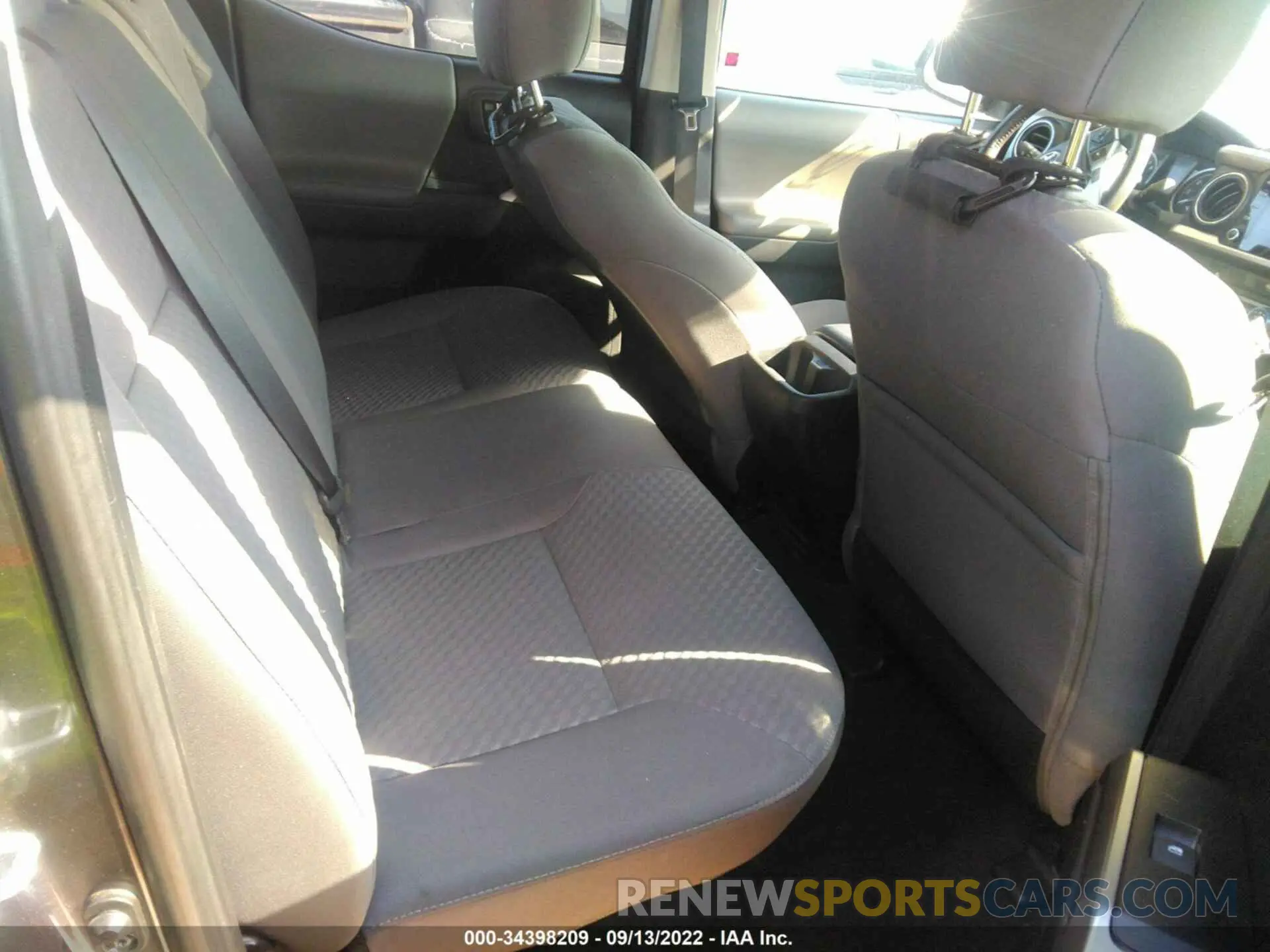 8 Фотография поврежденного автомобиля 3TMBZ5DN5MM028655 TOYOTA TACOMA 2WD 2021