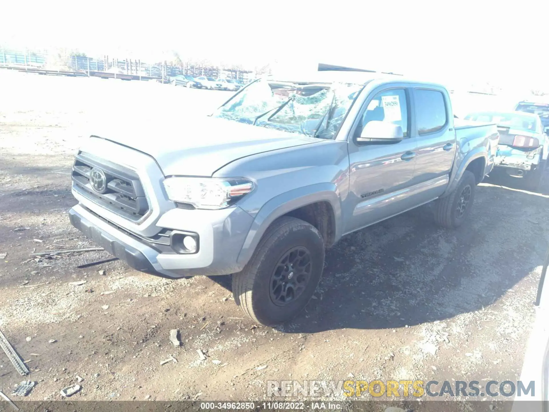 2 Фотография поврежденного автомобиля 5TFAZ5CN1MX116528 TOYOTA TACOMA 2WD 2021