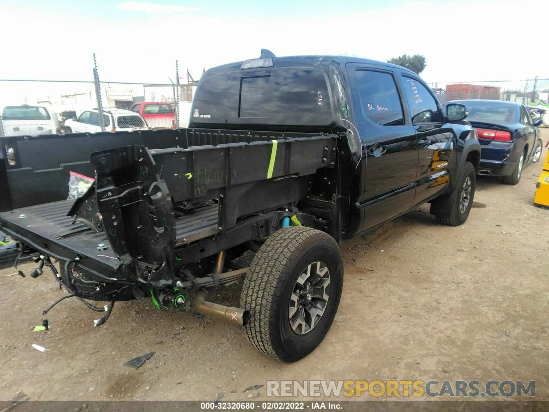 4 Photograph of a damaged car 5TFAZ5CNXMX110758 TOYOTA TACOMA 2WD 2021