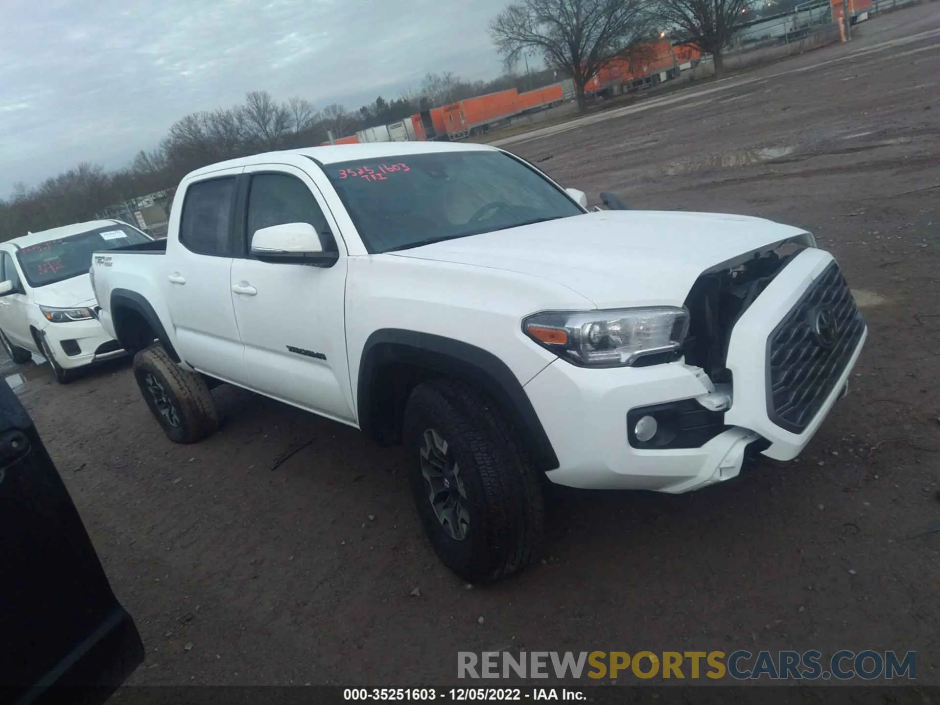 1 Photograph of a damaged car 3TMAZ5CN0NM184455 TOYOTA TACOMA 2WD 2022