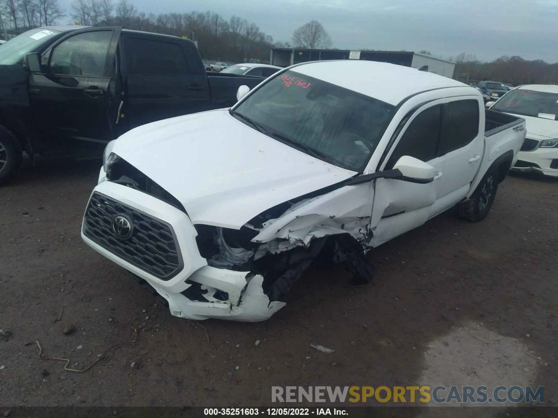 2 Photograph of a damaged car 3TMAZ5CN0NM184455 TOYOTA TACOMA 2WD 2022