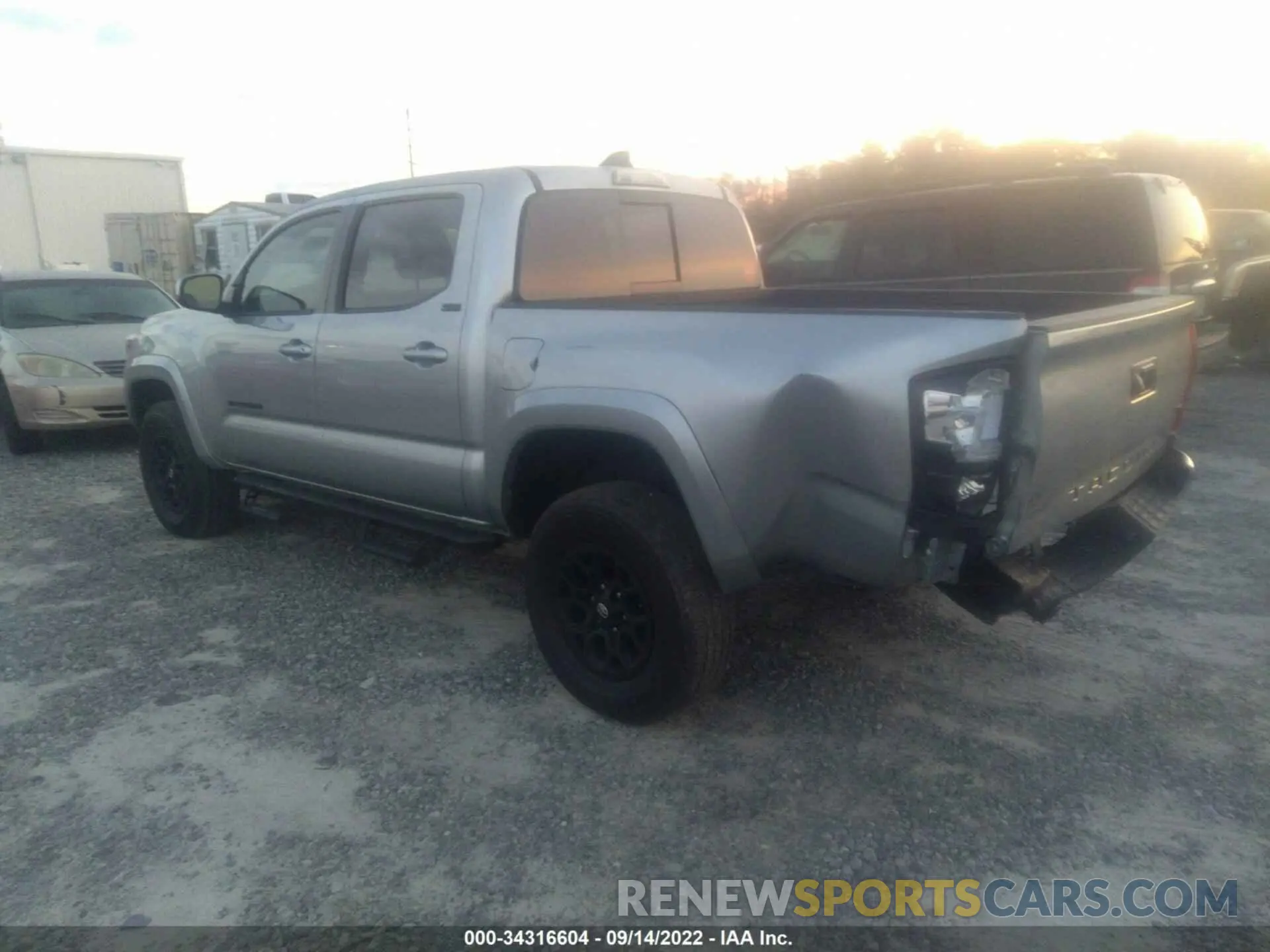 3 Фотография поврежденного автомобиля 3TMAZ5CN0NM189073 TOYOTA TACOMA 2WD 2022