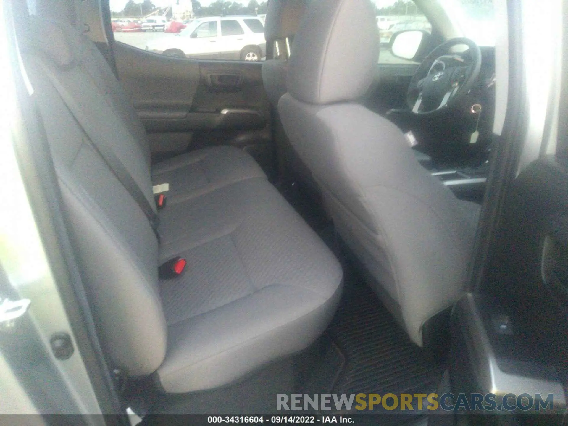 8 Фотография поврежденного автомобиля 3TMAZ5CN0NM189073 TOYOTA TACOMA 2WD 2022