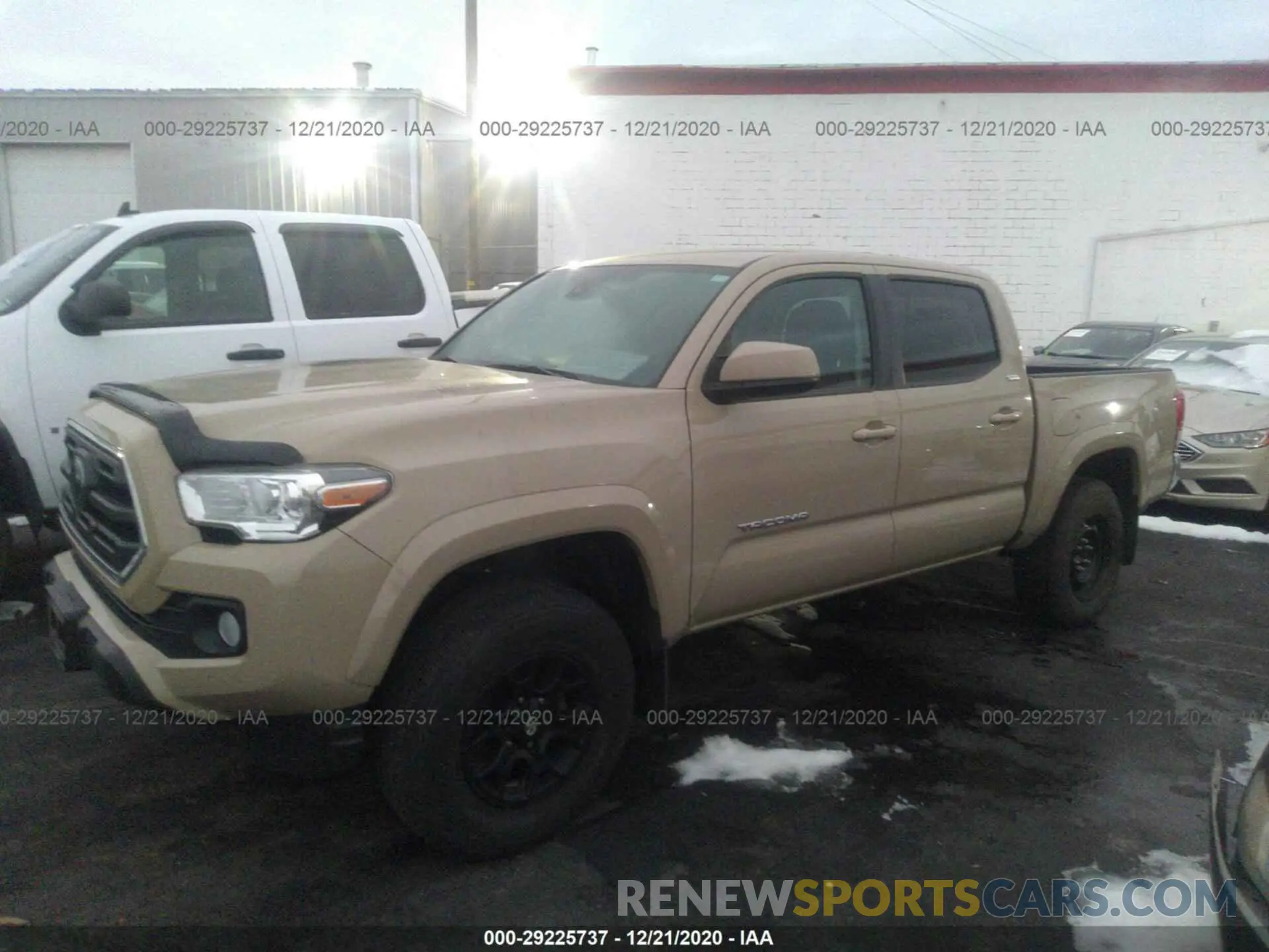 2 Photograph of a damaged car 3TMCZ5AN0KM192028 TOYOTA TACOMA 4WD 2019