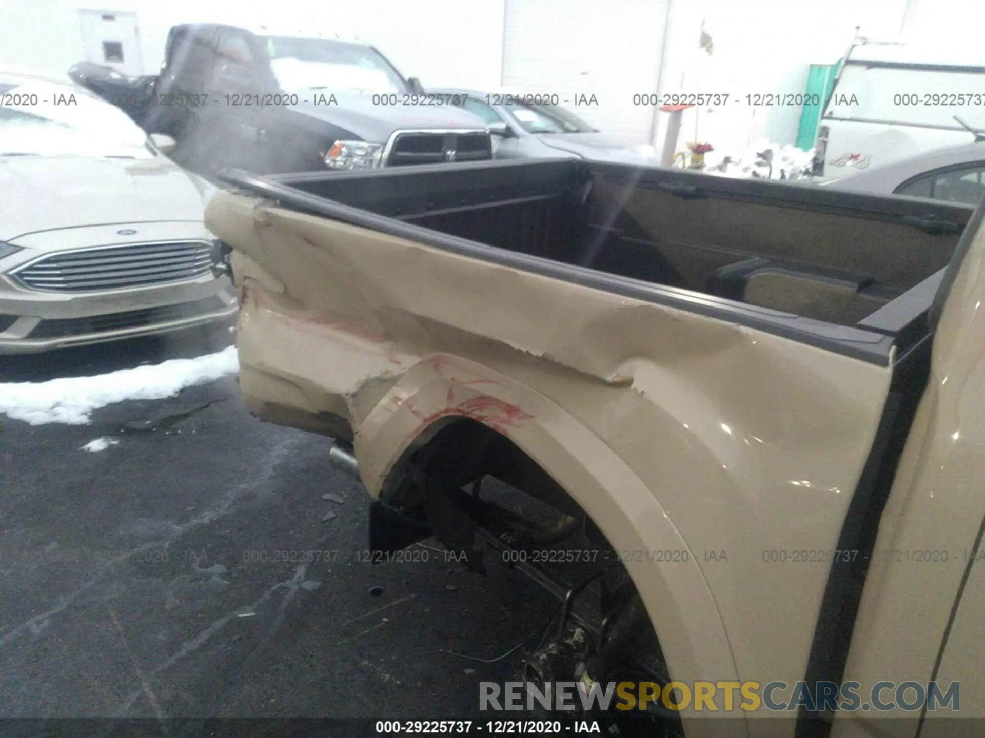 6 Photograph of a damaged car 3TMCZ5AN0KM192028 TOYOTA TACOMA 4WD 2019