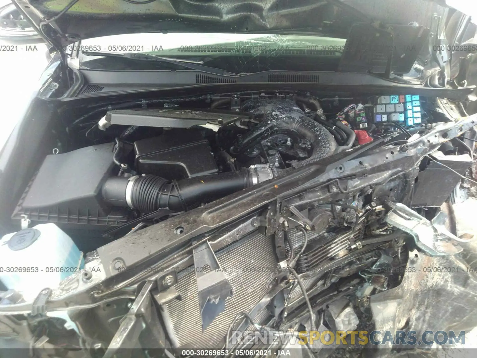 10 Photograph of a damaged car 3TMCZ5AN0KM192546 TOYOTA TACOMA 4WD 2019